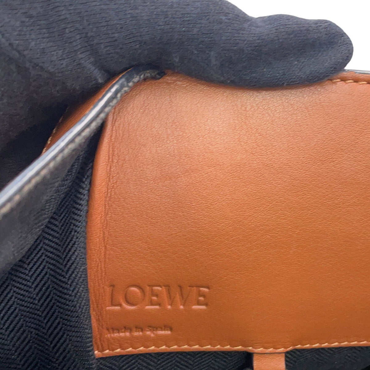 Loewe Hammock Silver Leather Handbag (Pre-Owned)