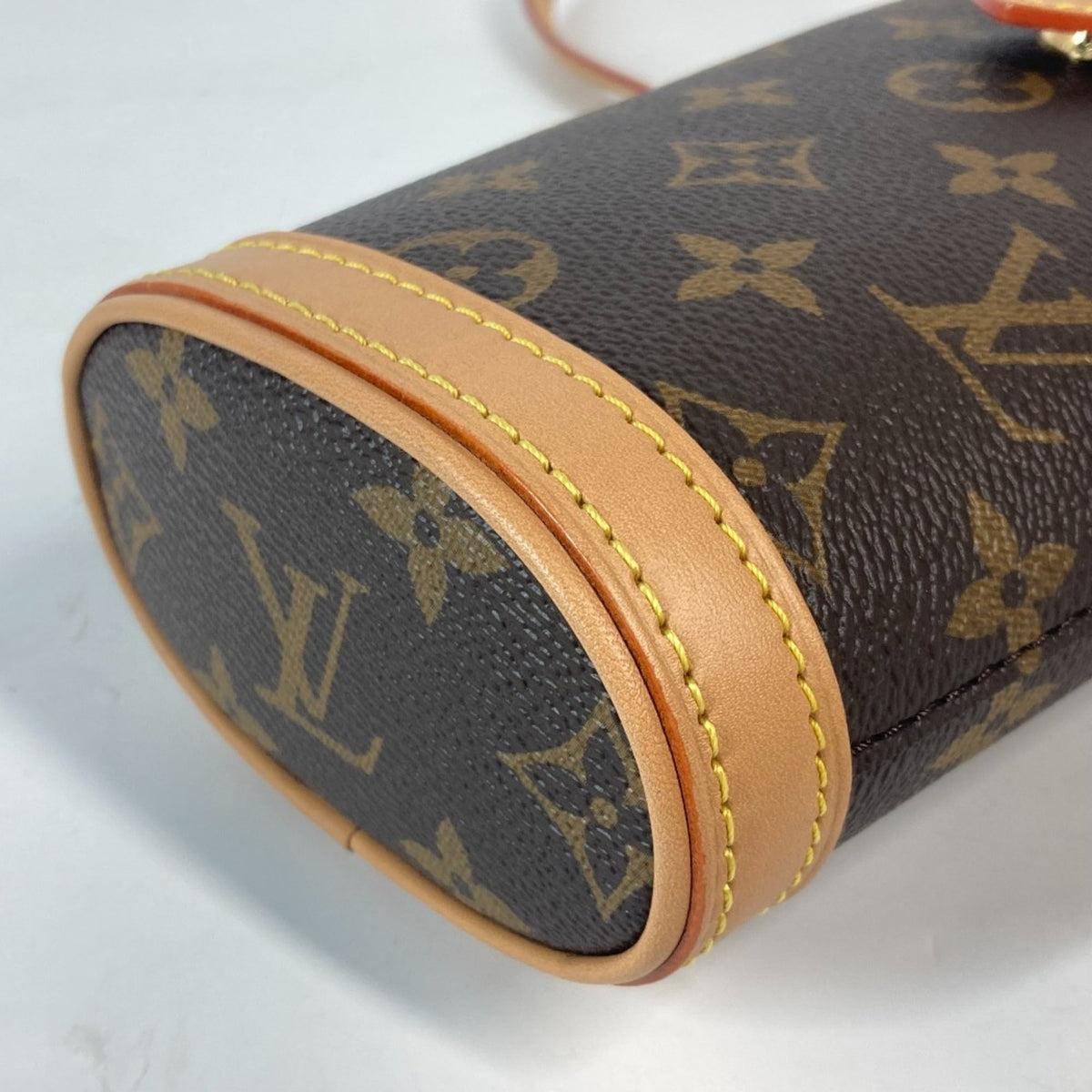 Louis Vuitton Brown Monogram Pochette Shoulder Bag (Pre-Owned)