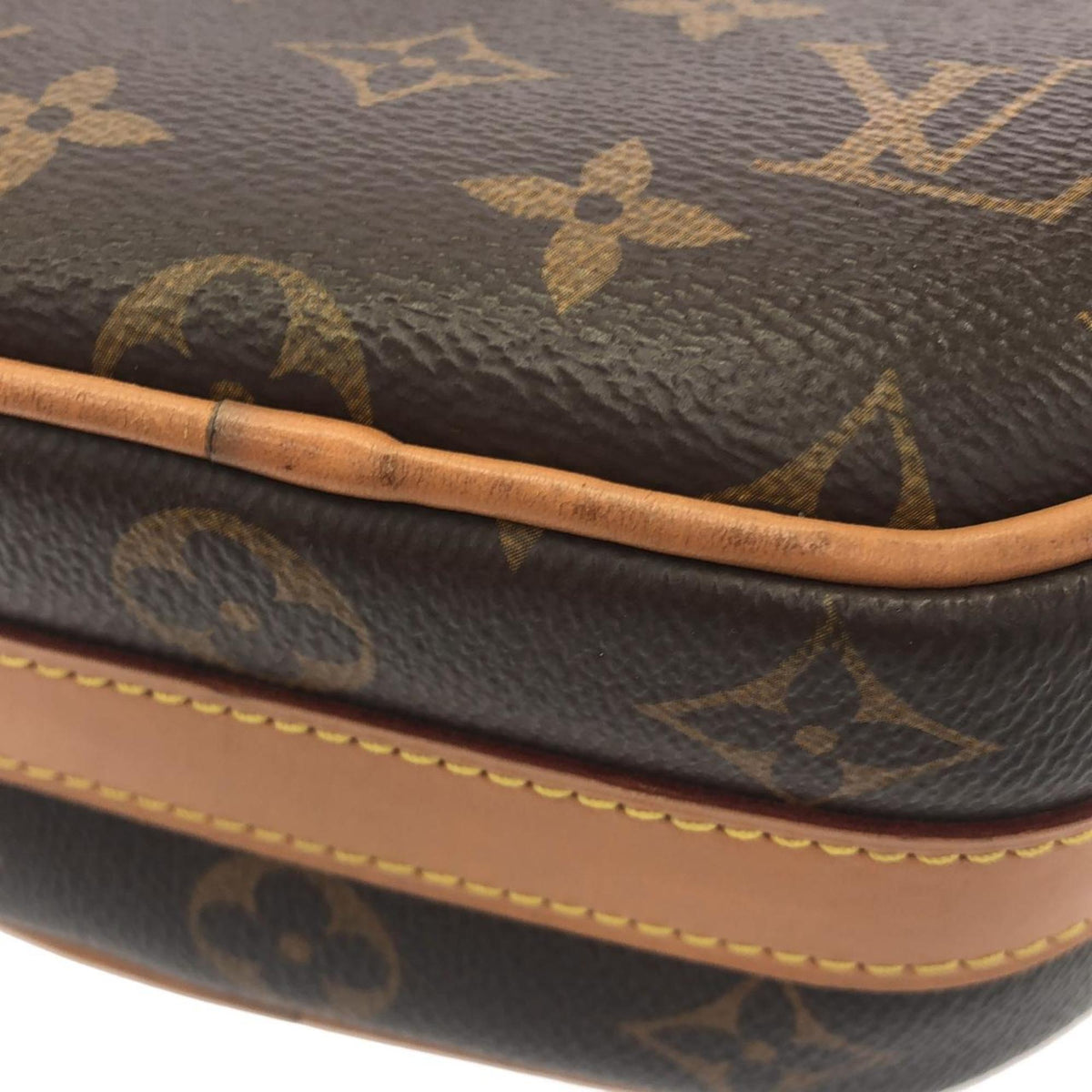 Louis Vuitton Brown Coated Canvas Shoulder Bag (Pre-Owned)