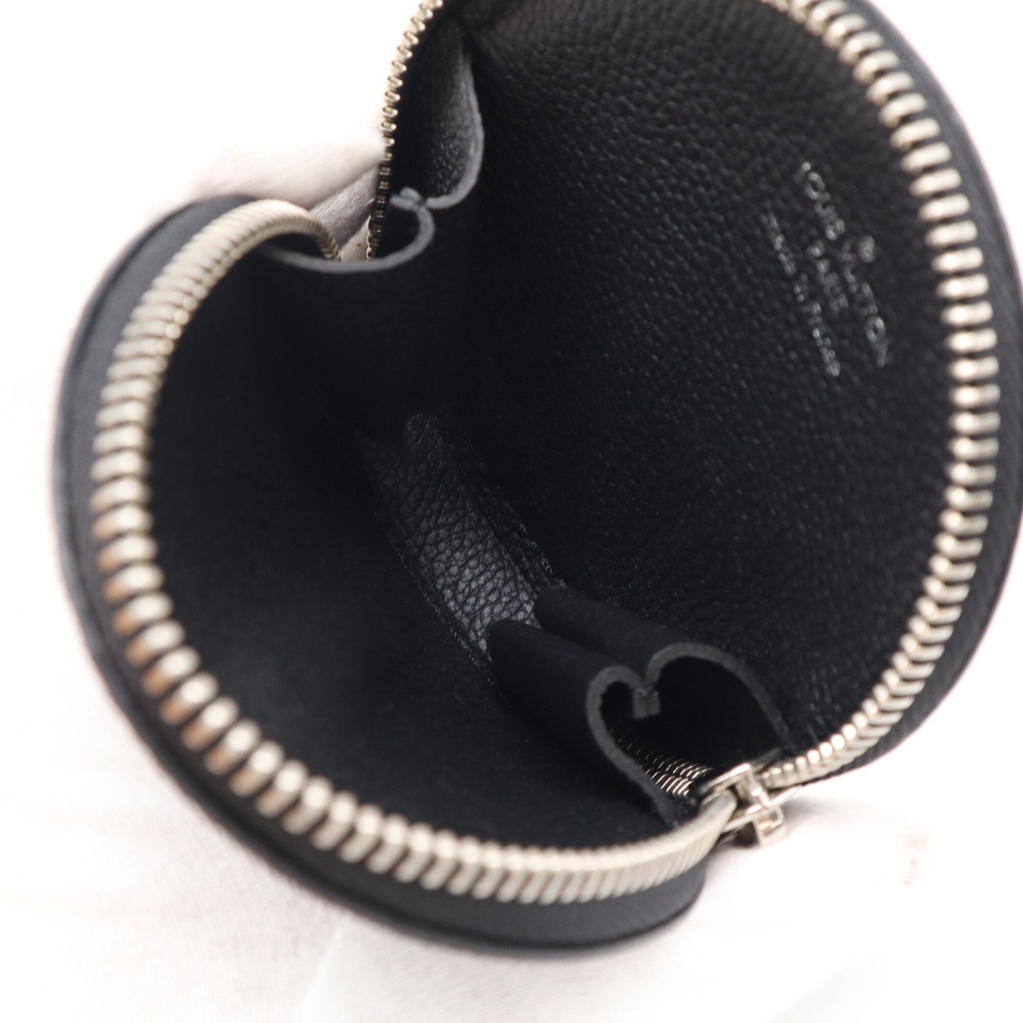 Louis Vuitton Epi Black Noir White Leather Handbag (Pre-Owned)