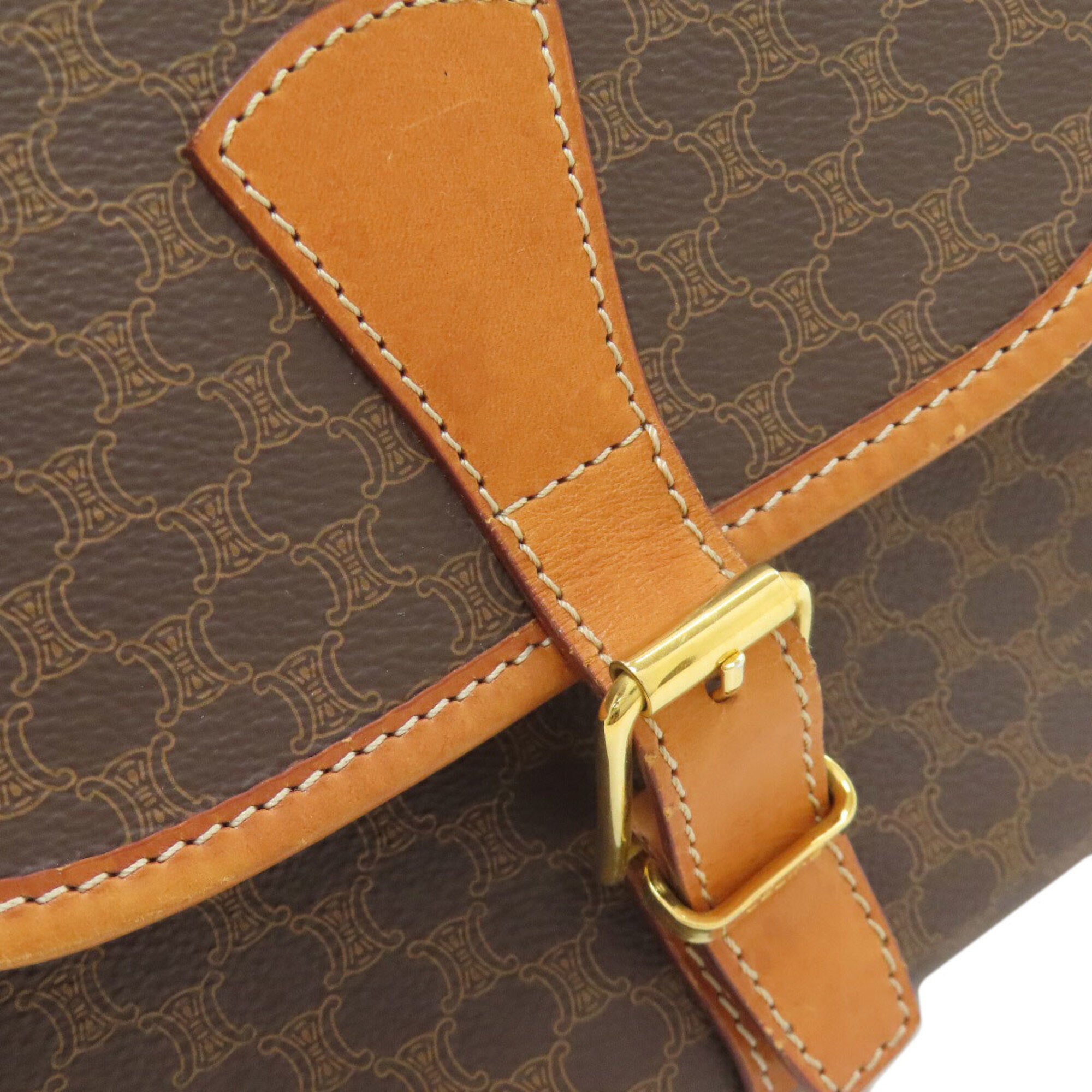 Celine Brown Leather Shoulder Bag (Pre-Owned)