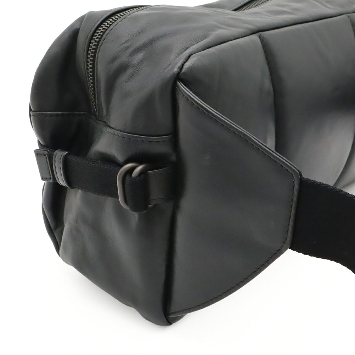 Bottega Veneta Black Leather Sling Bag (Pre-Owned)