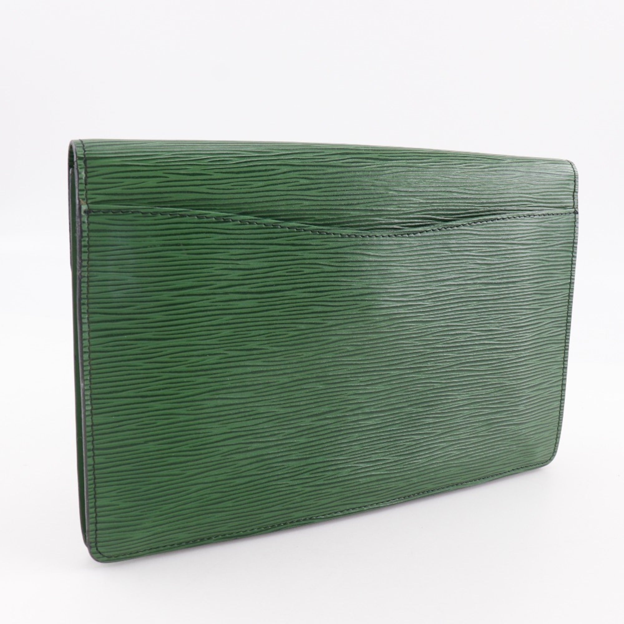 Louis Vuitton Borneo Green Green Epi Leather Clutch Bag (Pre-Owned)