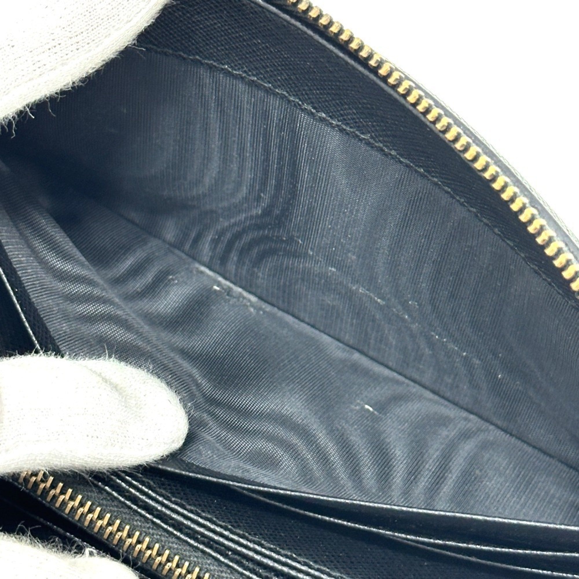 Prada Black Saffiano Long Wallet (Bi-Fold) (Pre-Owned)