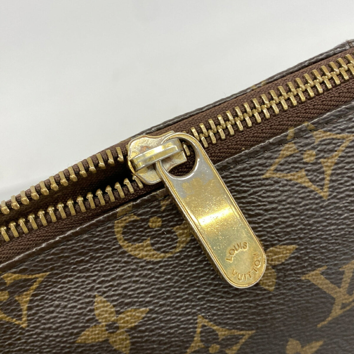 Louis Vuitton Brown Tote Bag (Pre-Owned)