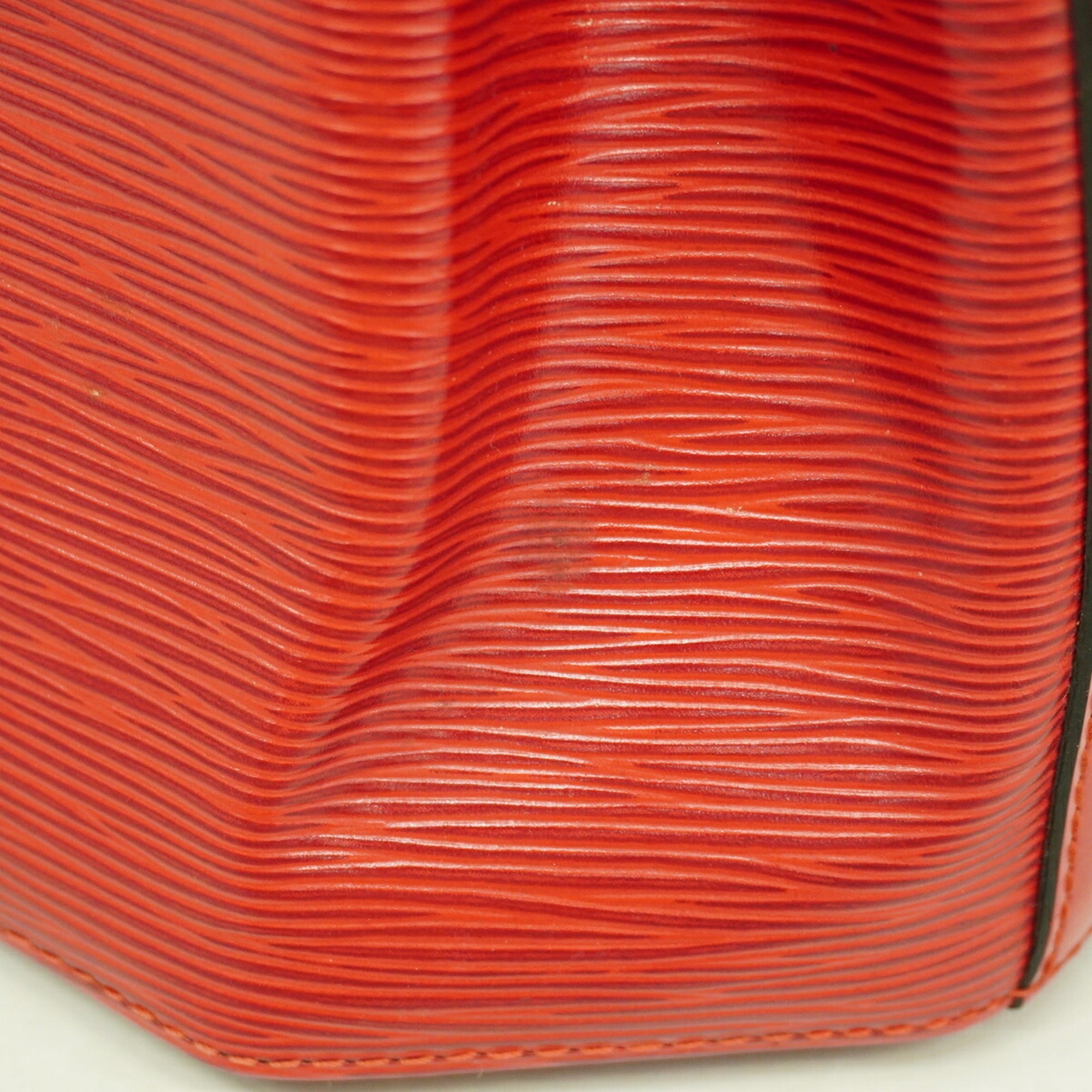 Louis Vuitton Castilian Red Shoulder Bag (Pre-Owned)