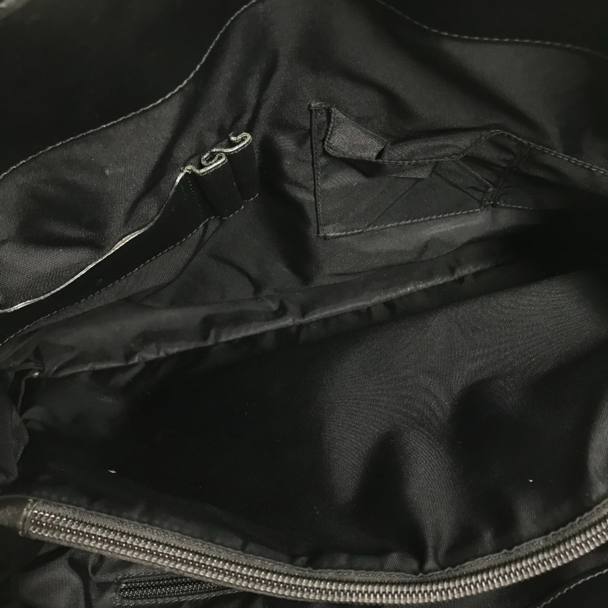 Gucci Black Nylon Leather Handbag Tote Bag (Pre-Owned)