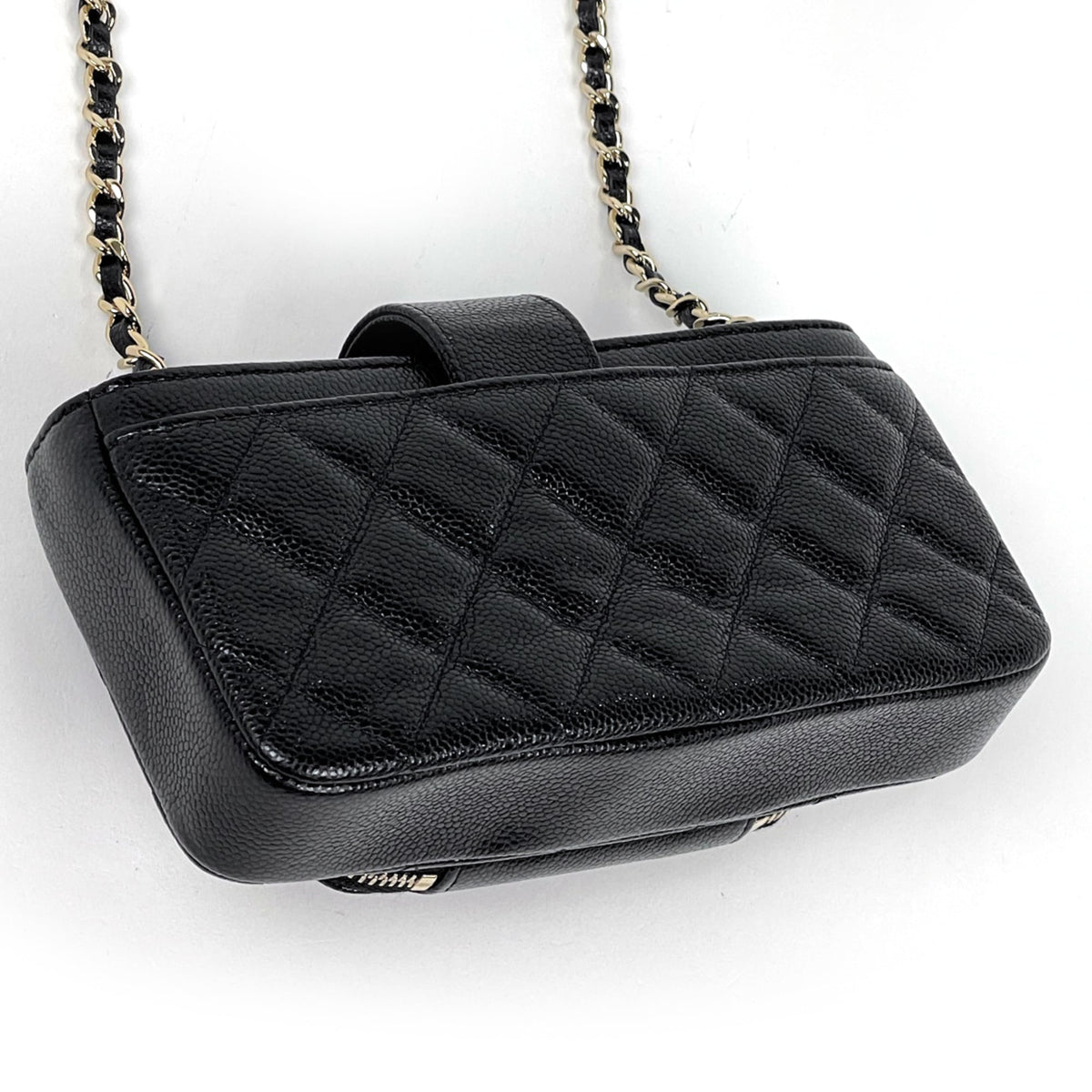 Chanel Black Grained Calfskin Shoulder Bag (Pre-Owned)