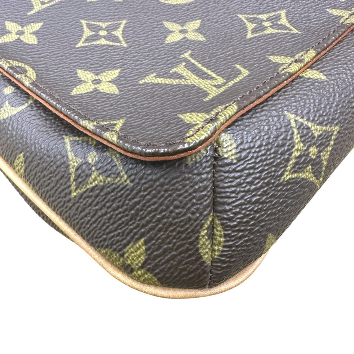 Louis Vuitton Brown Monogram Shoulder Bag (Pre-Owned)