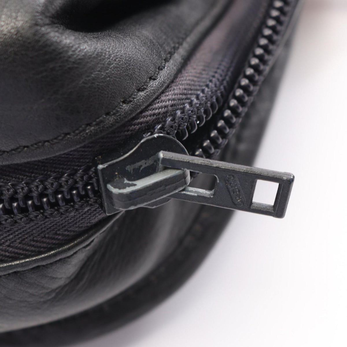Loewe Black Leather Handbag (Pre-Owned)