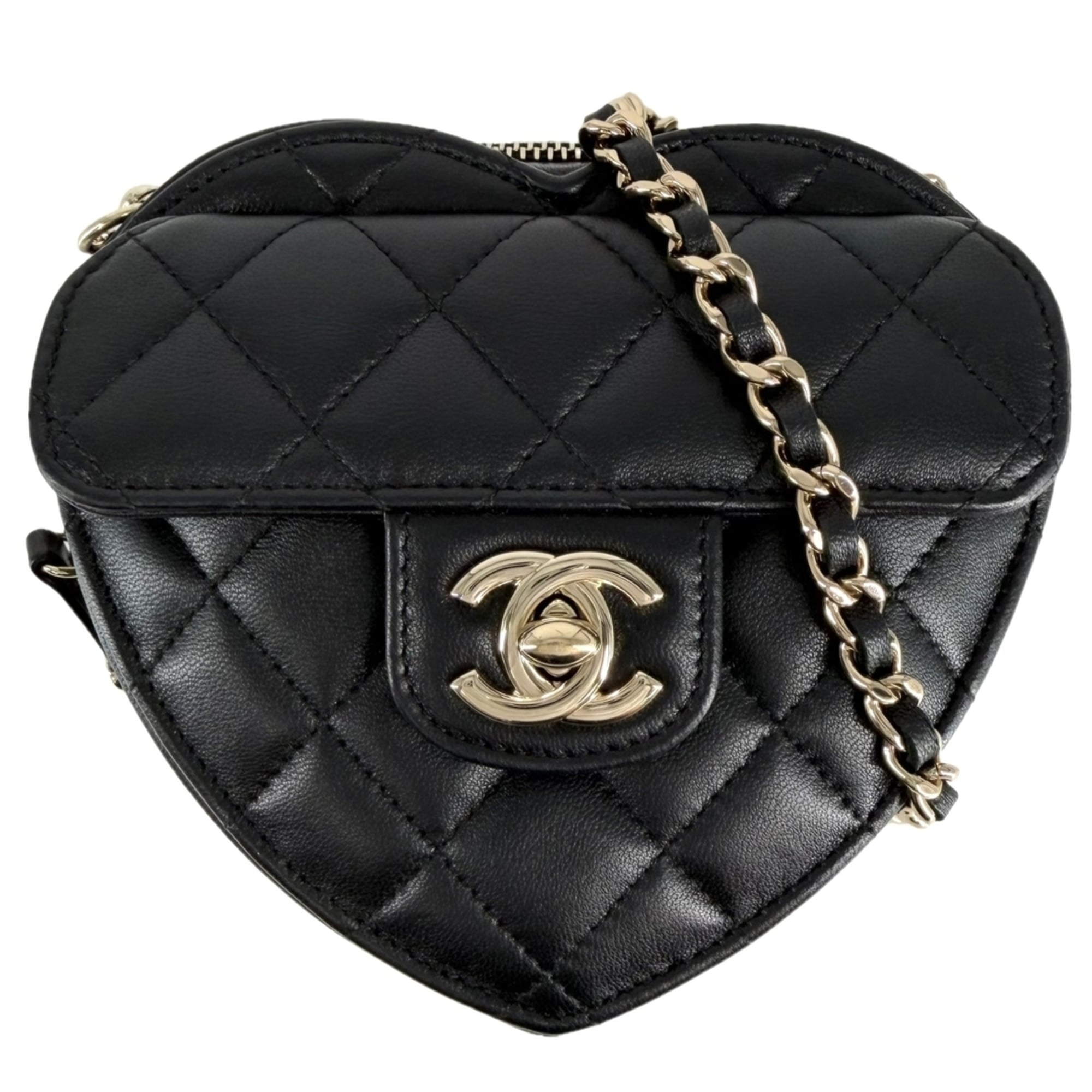 Chanel Black White Leather Pochette Shoulder Bag (Pre-Owned)