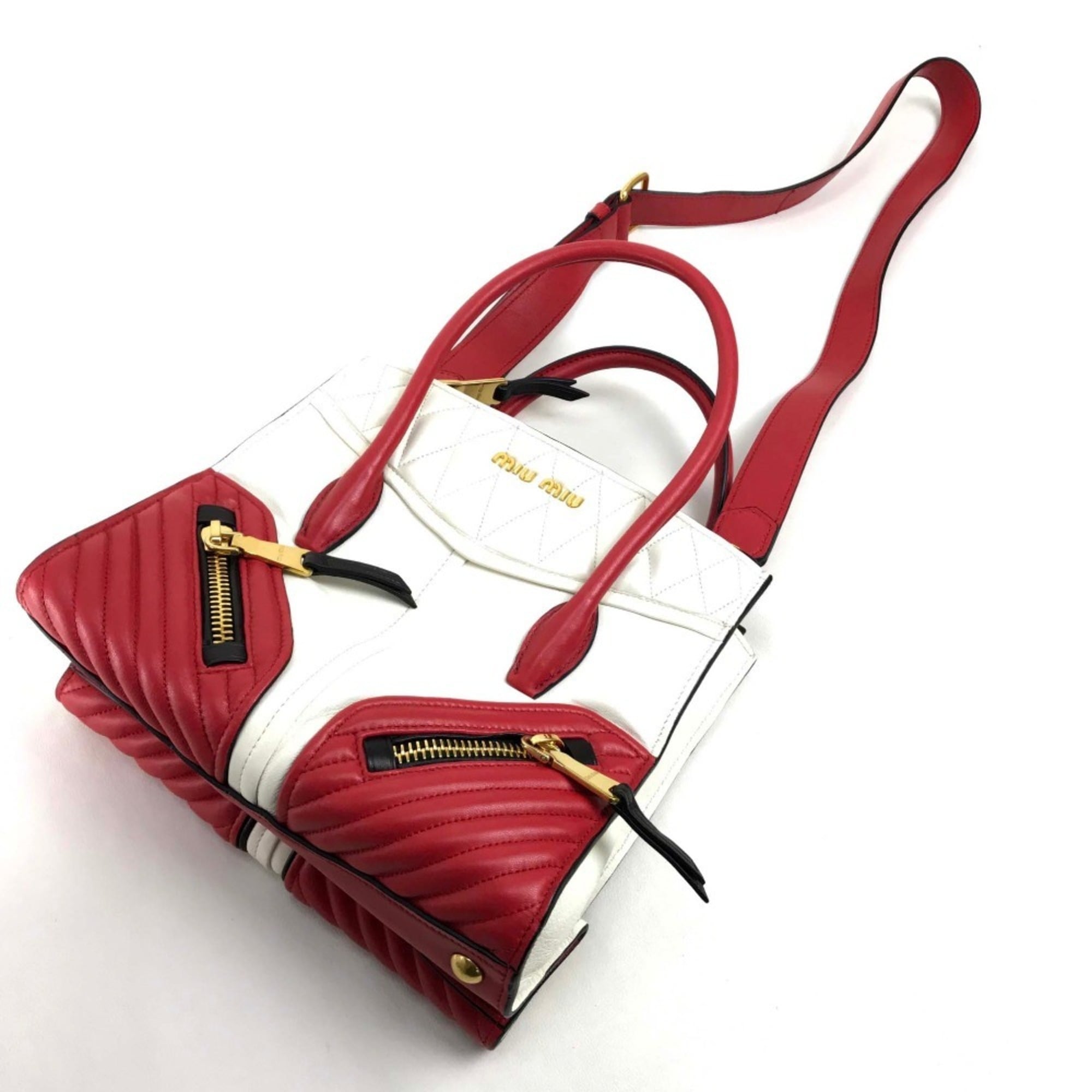 Miu Miu Matelasse Red Color White Handbag Shoulder Bag (Pre-Owned)