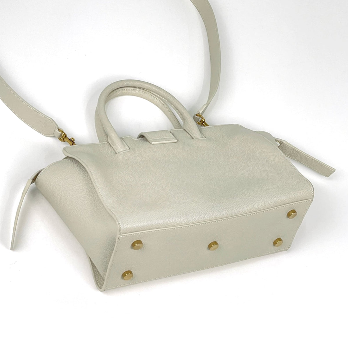 Saint Laurent Ivory Leather Handbag (Pre-Owned)