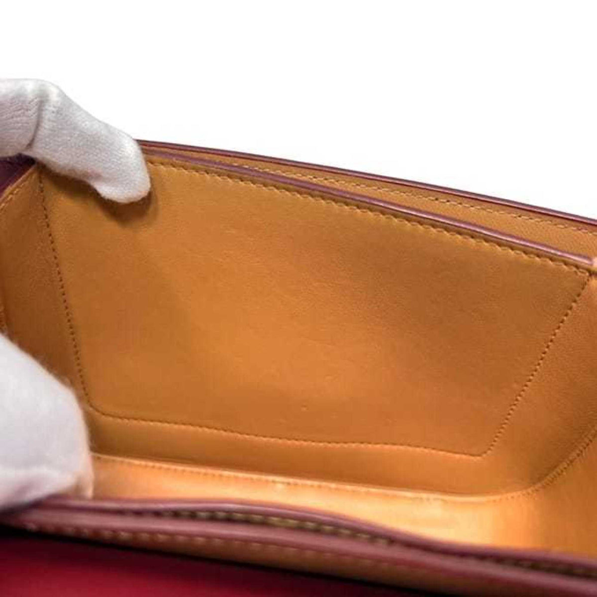 Loewe Red Color Leather Shoulder Bag (Pre-Owned)