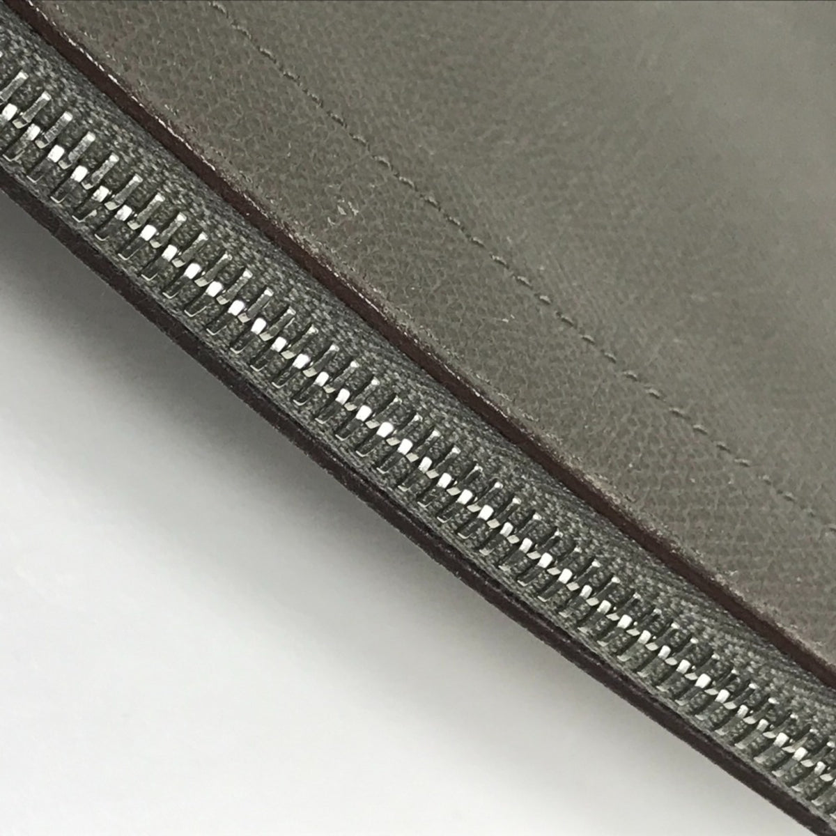 Hermes Kara Etoupe Gray Gray Epsom Leather Clutch Bag (Pre-Owned)