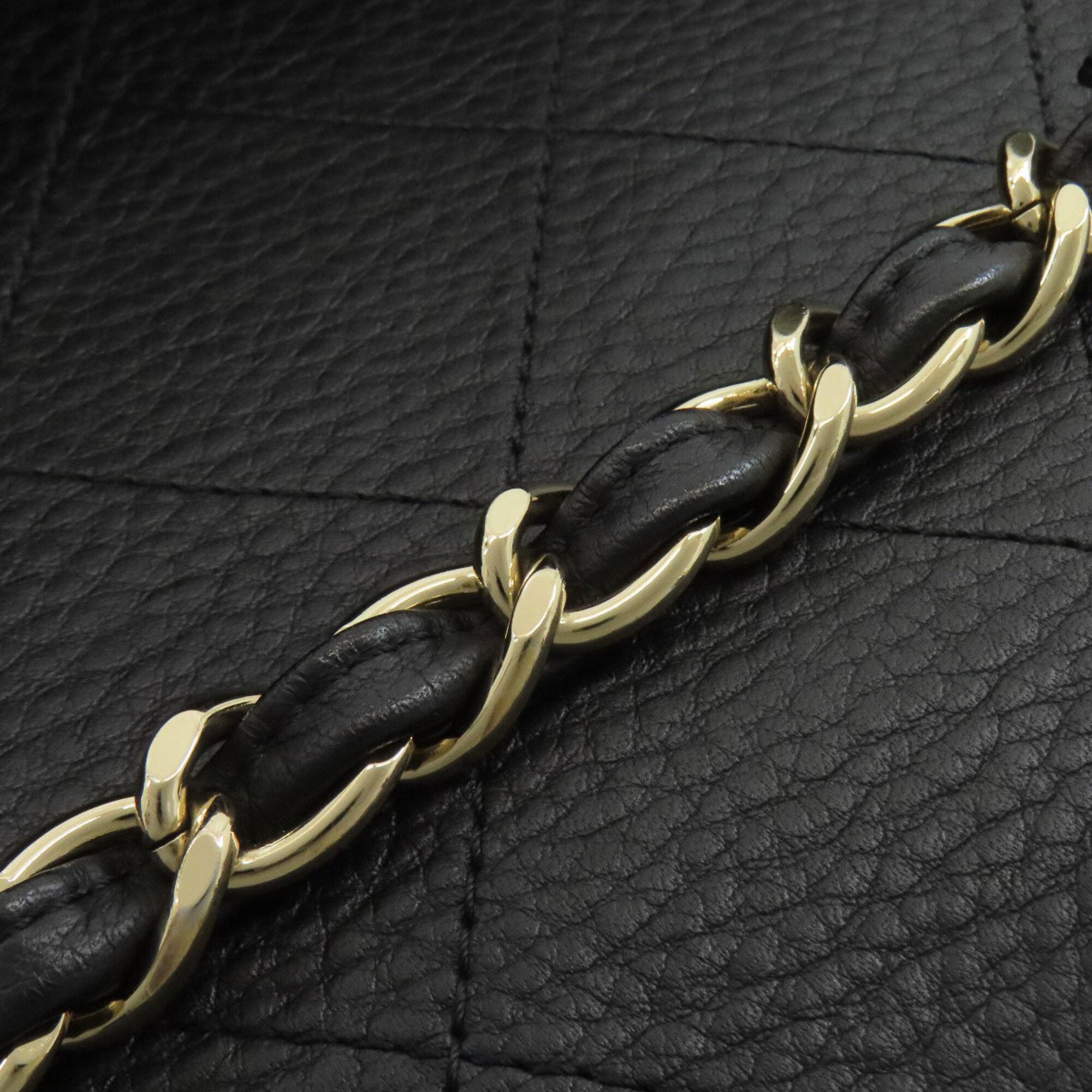 Chanel Matelasse Black Leather Tote Bag (Pre-Owned)