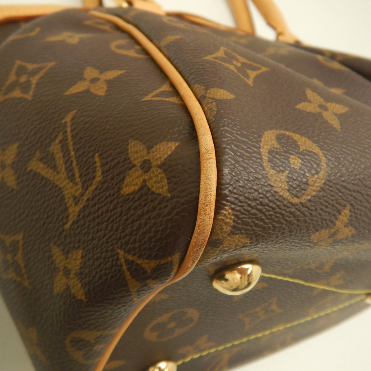 Louis Vuitton Brown Monogram Monogram Handbag (Pre-Owned)