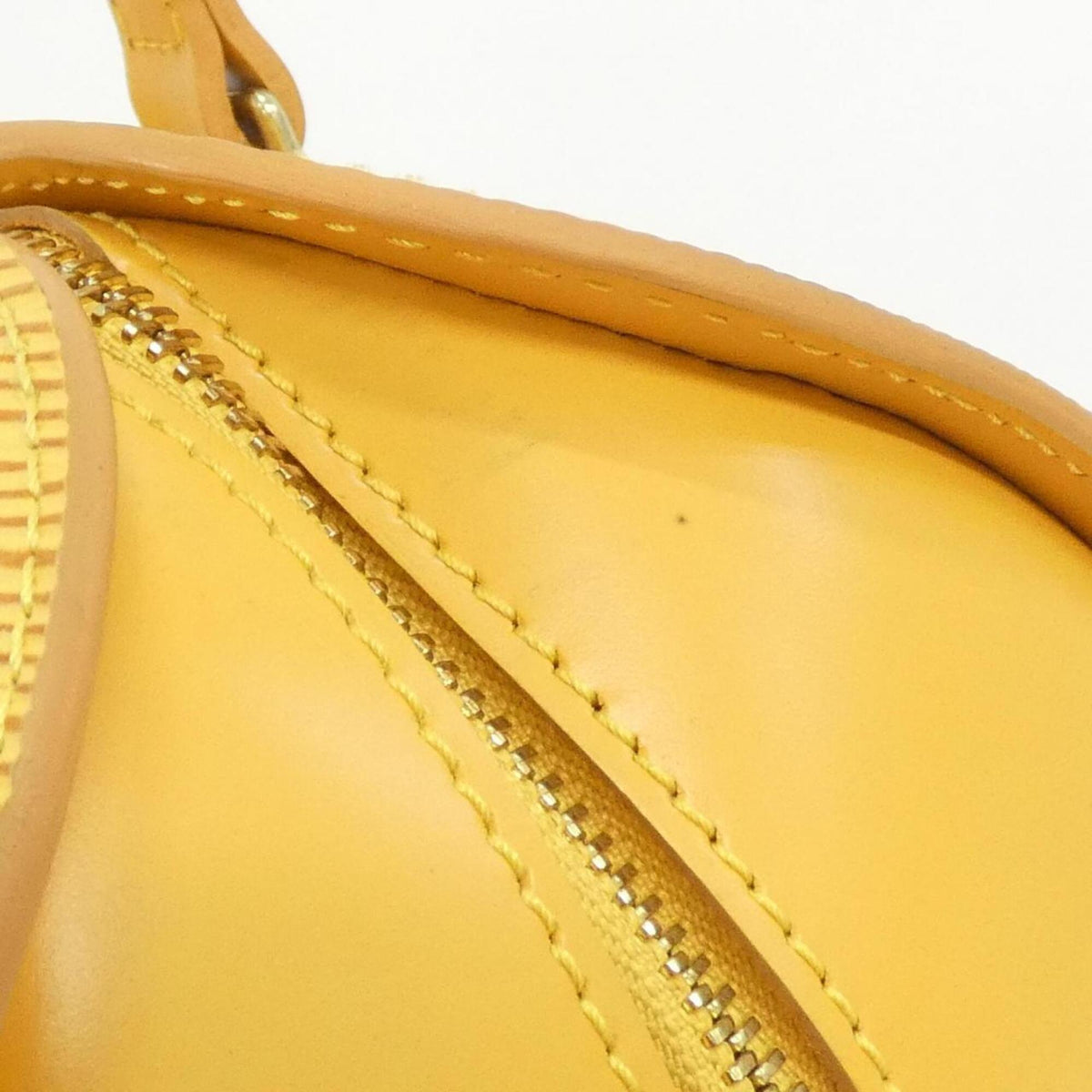 Louis Vuitton Yellow Leather Handbag Pouch (Pre-Owned)