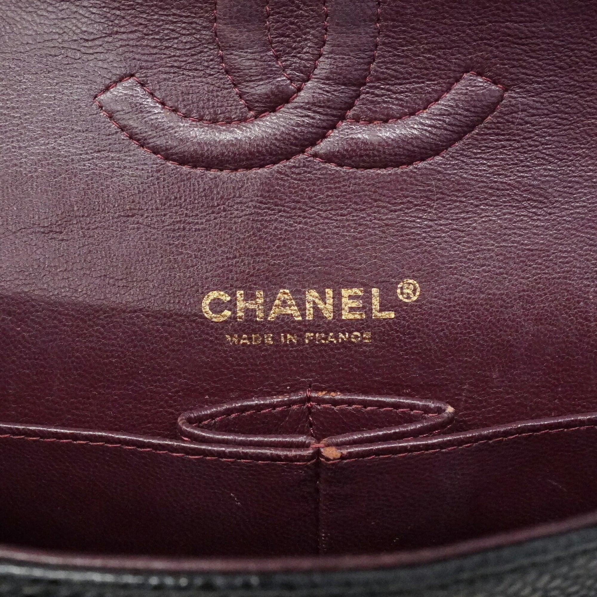 Chanel Black Grained Calfskin Shoulder Bag (Pre-Owned)