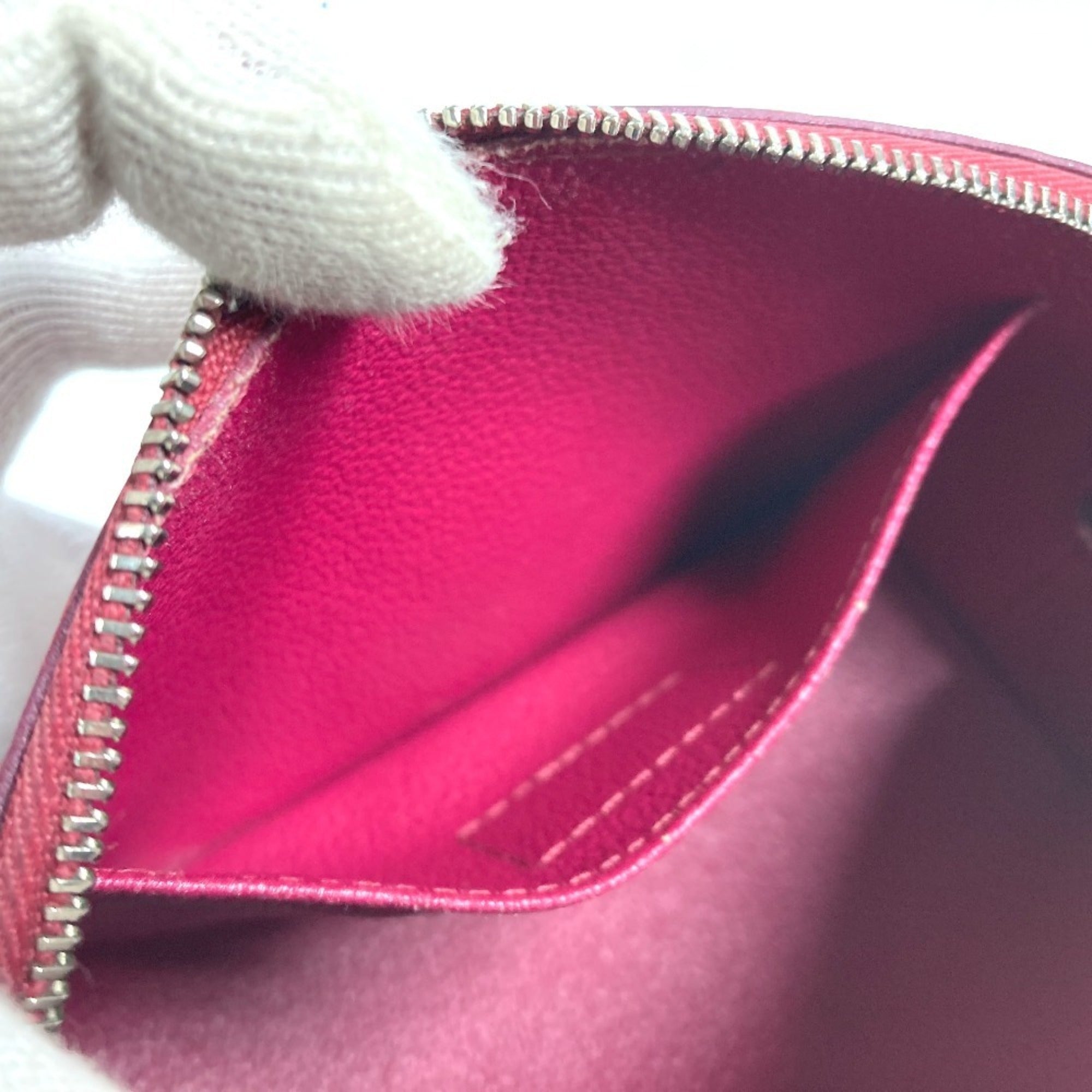 Louis Vuitton Fuchsia Pink Pink Epi Leather Pochette Pouch (Pre-Owned)