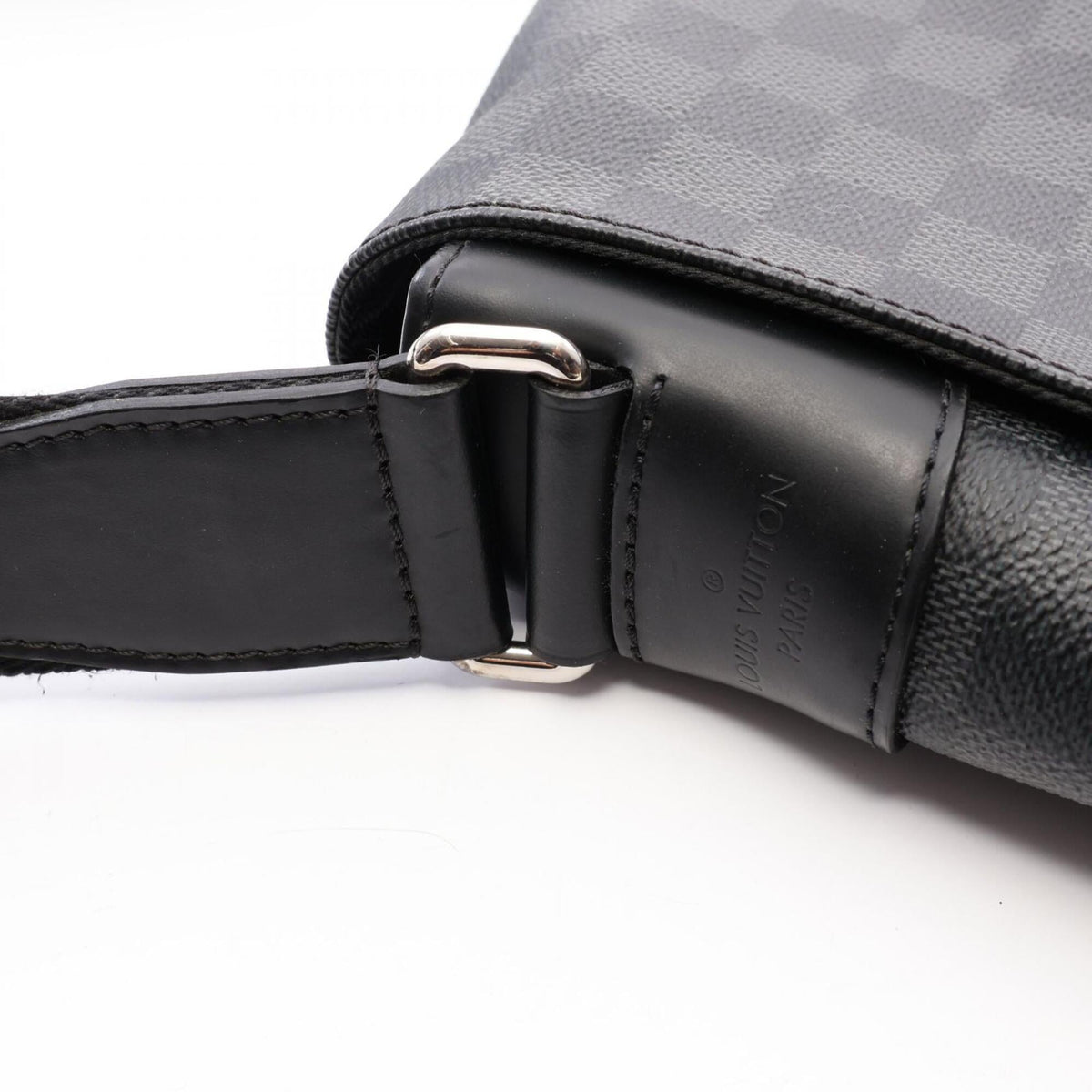 Louis Vuitton Black Damier Graphite Coated Canvas Leather Shoulder Bag (Pre-Owned)