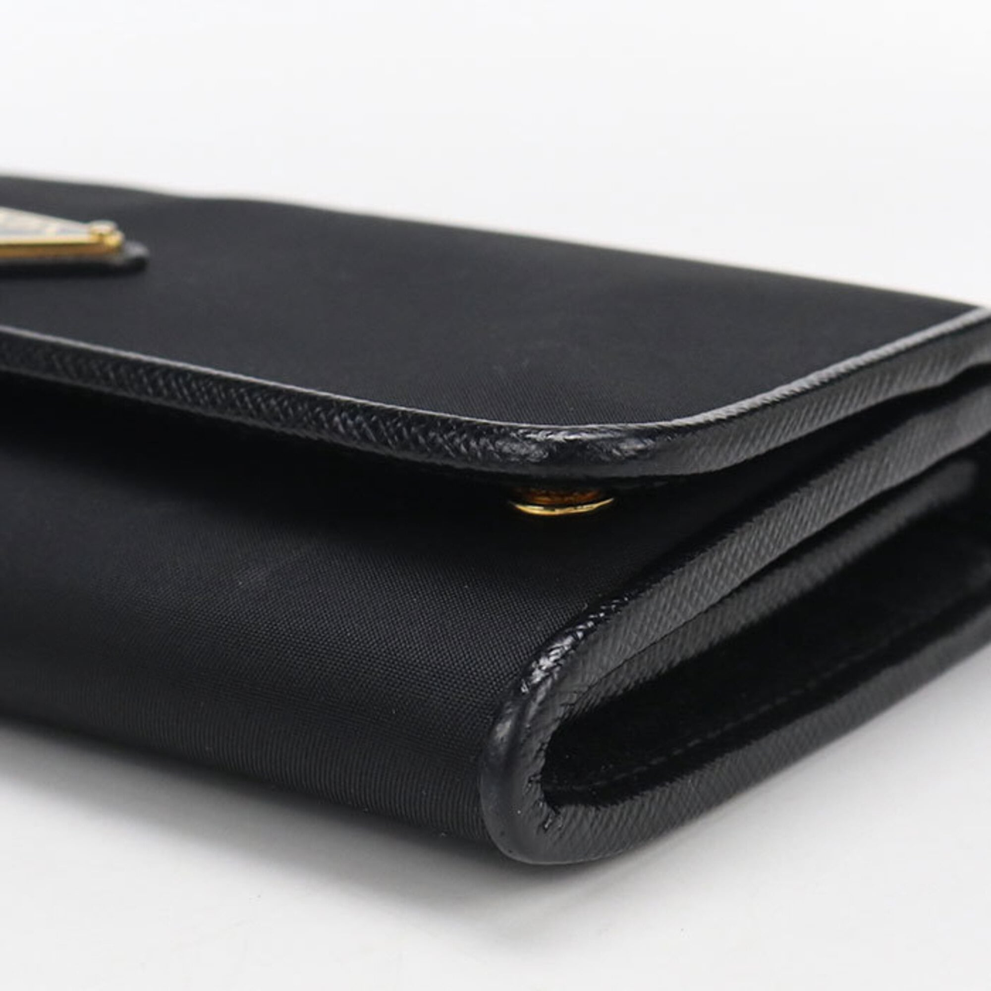 Prada Black Leather Long Wallet (Bi-Fold) (Pre-Owned)
