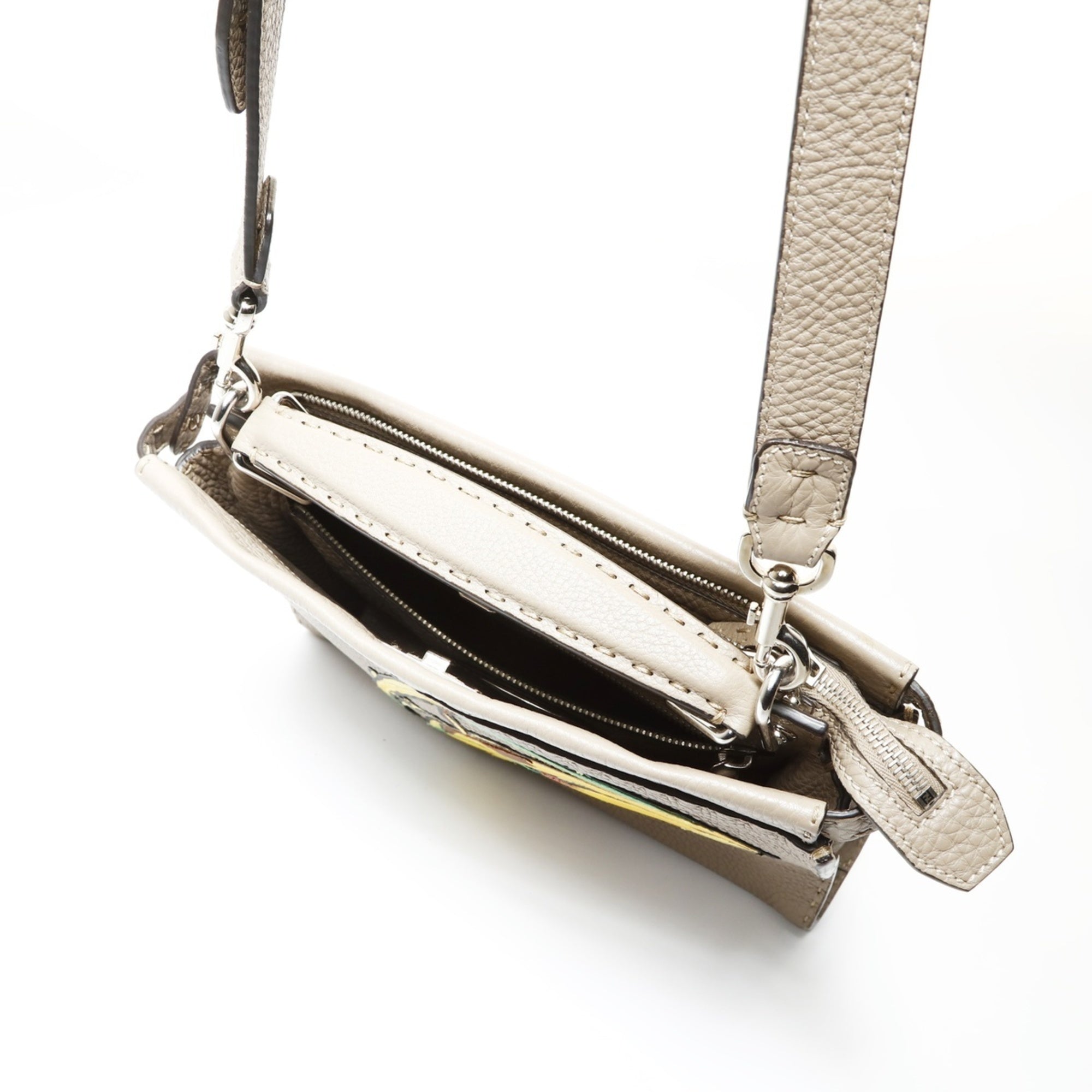 Fendi Peekaboo Gray Leather Shoulder Bag (Pre-Owned)
