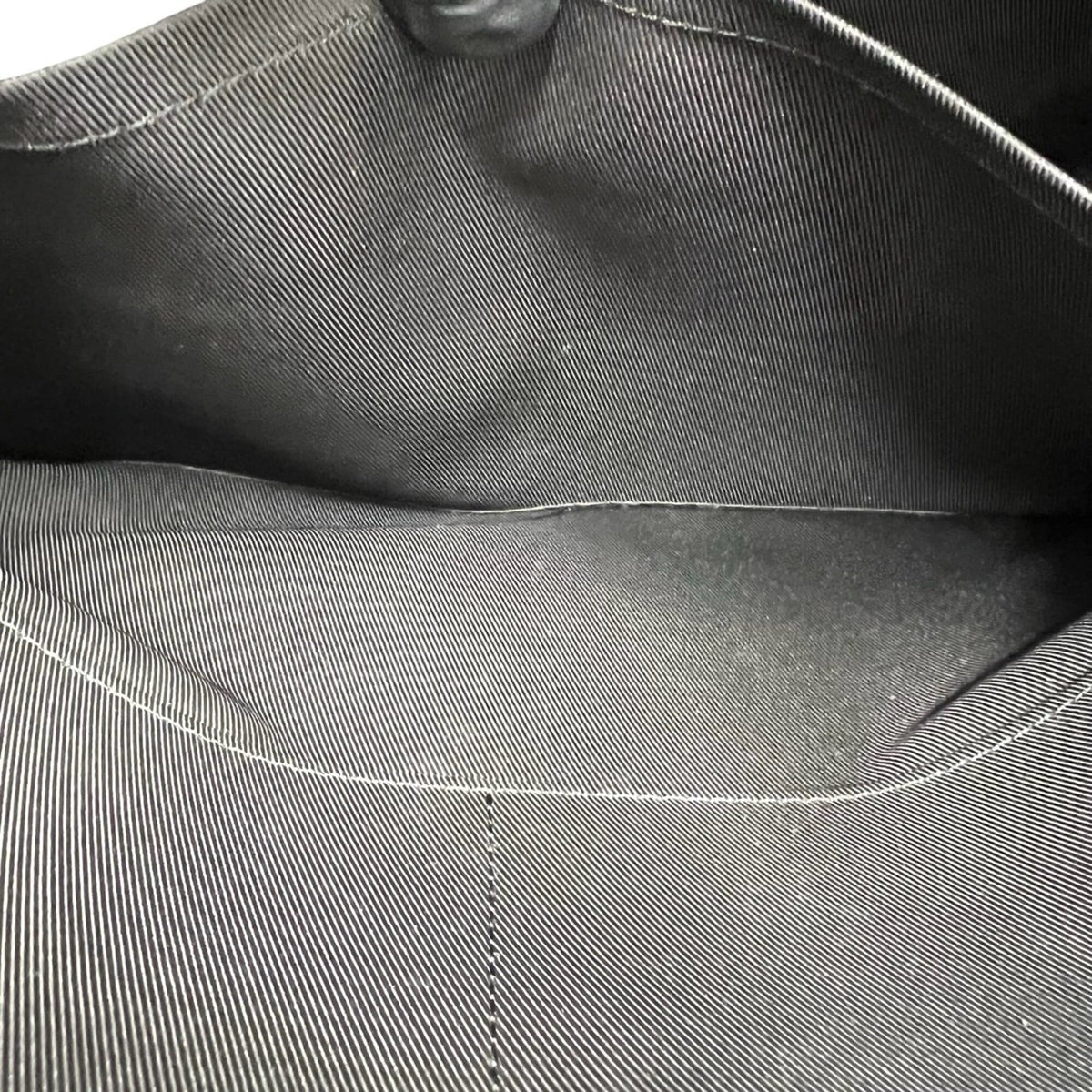 Louis Vuitton Black Leather Briefcase Shoulder Bag (Pre-Owned)