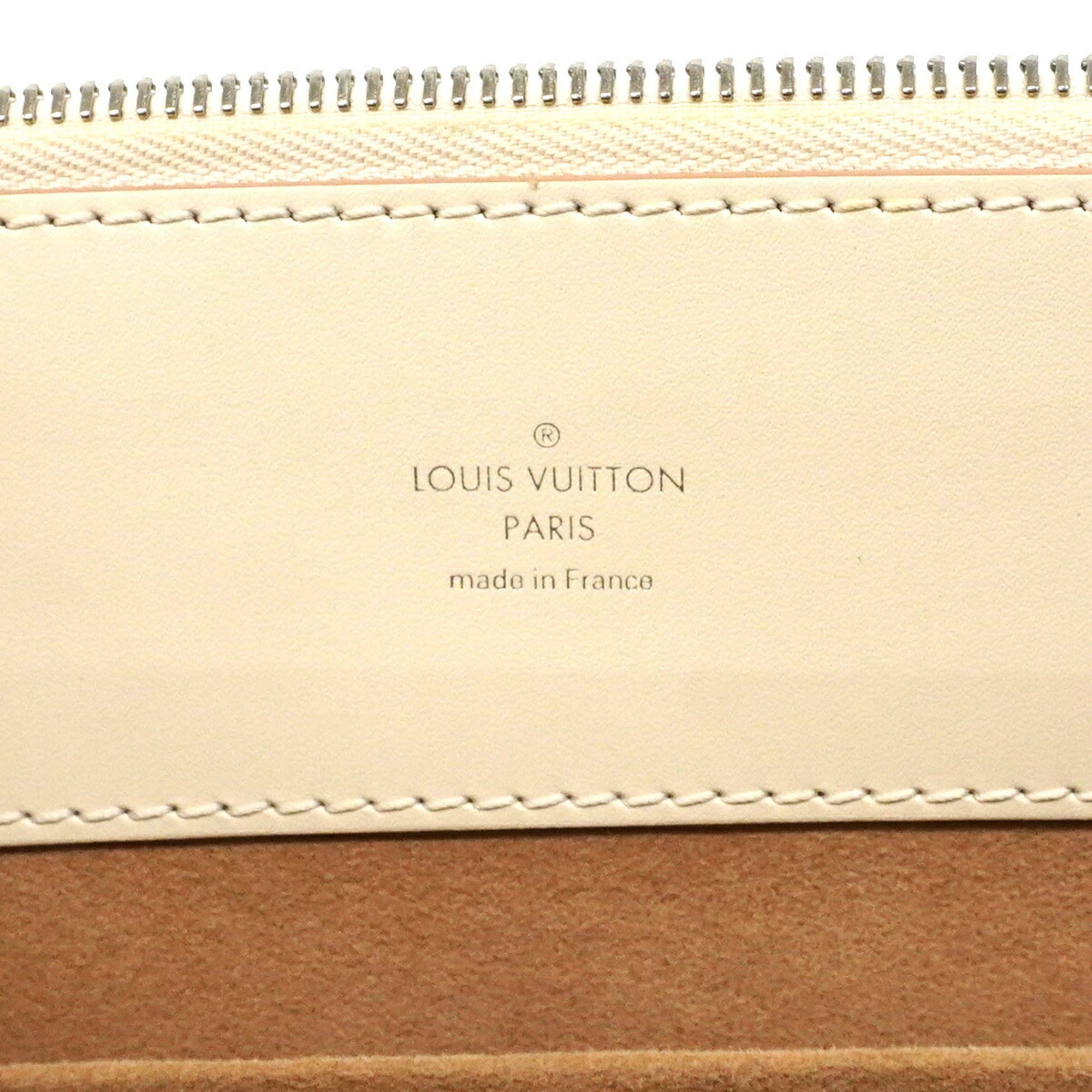 Louis Vuitton White Handbag (Pre-Owned)