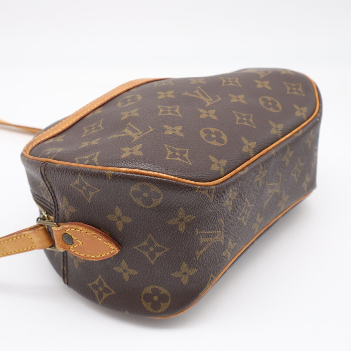 Louis Vuitton Beige Brown Monogram Coated Canvas Leather Shoulder Bag (Pre-Owned)