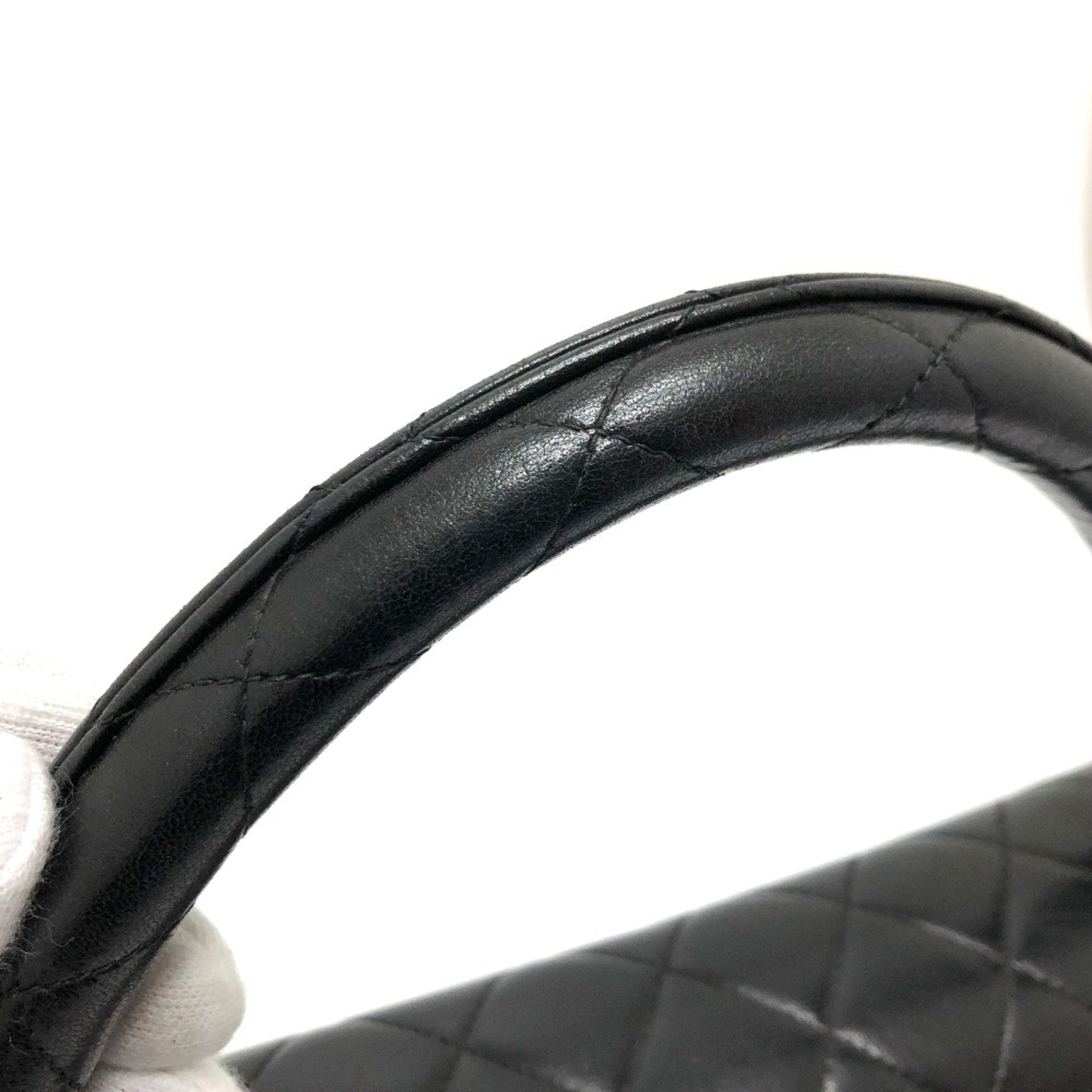 Chanel Black Leather Handbag (Pre-Owned)