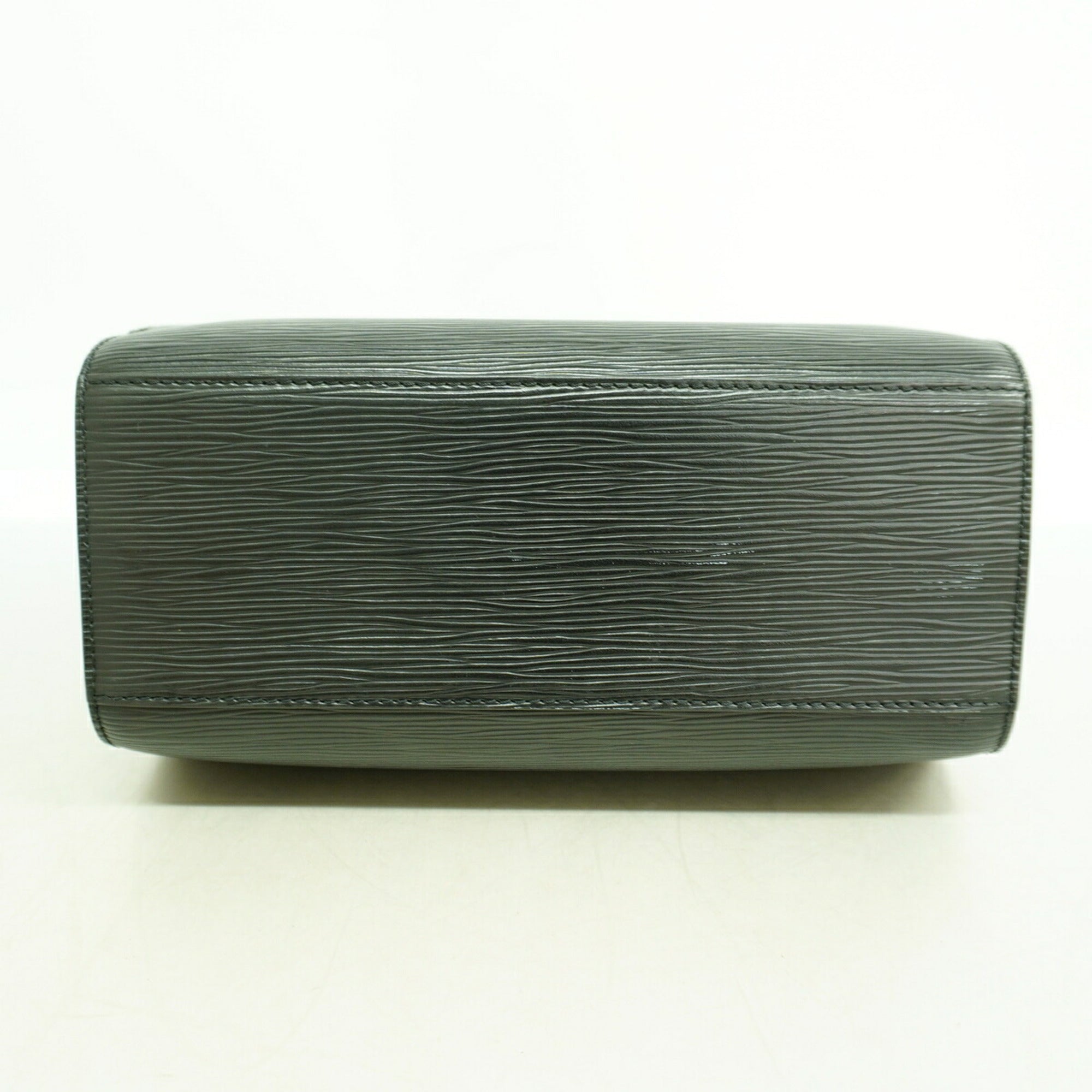 Louis Vuitton Noir Handbag (Pre-Owned)