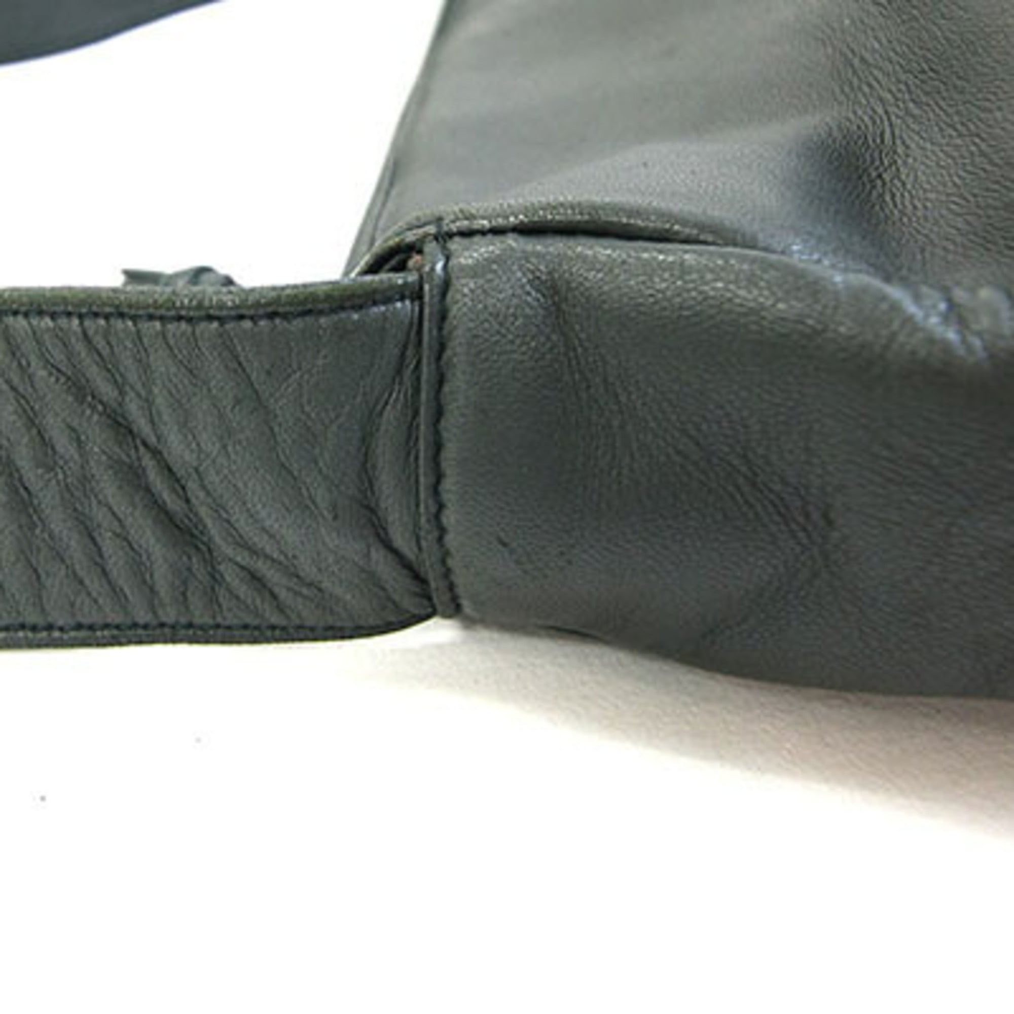 Loewe Green Leather Shoulder Bag (Pre-Owned)
