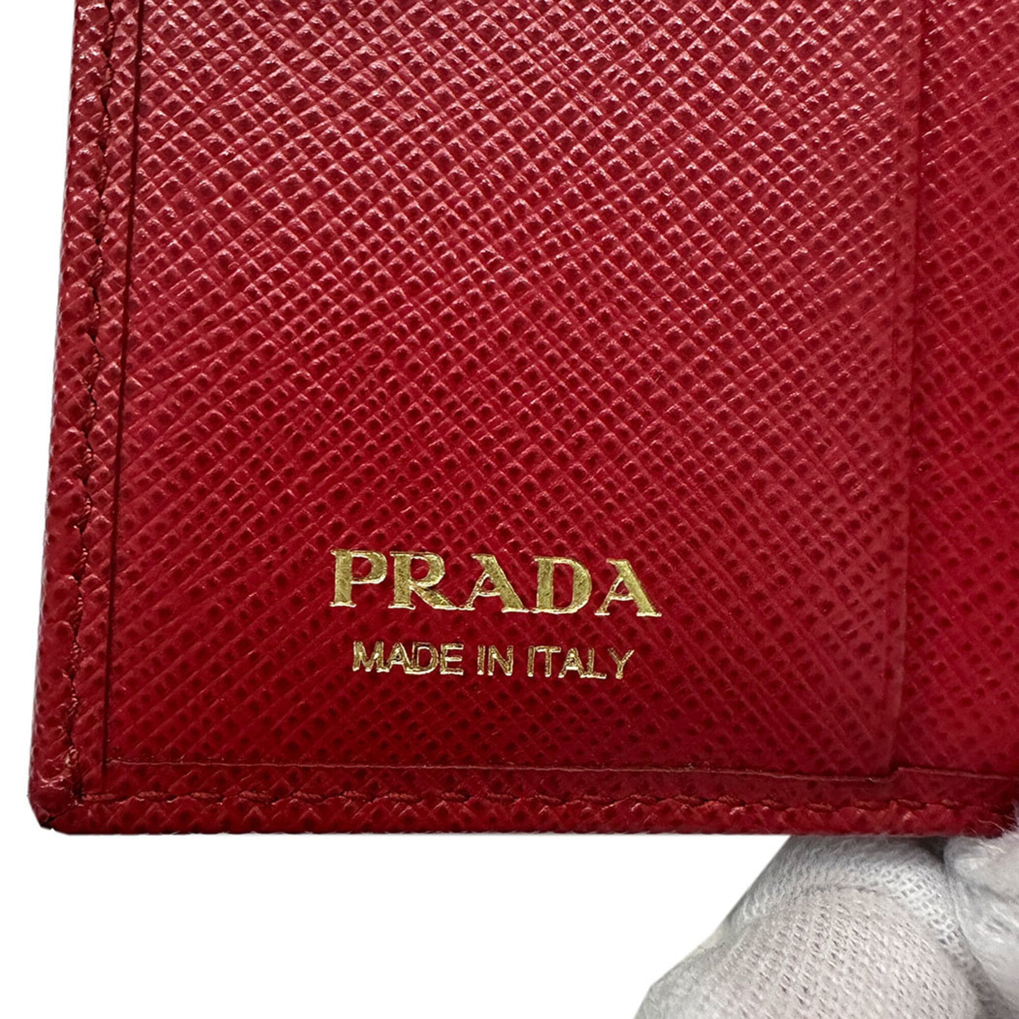 Prada Red Color Saffiano Wallet (Bi-Fold) (Pre-Owned)