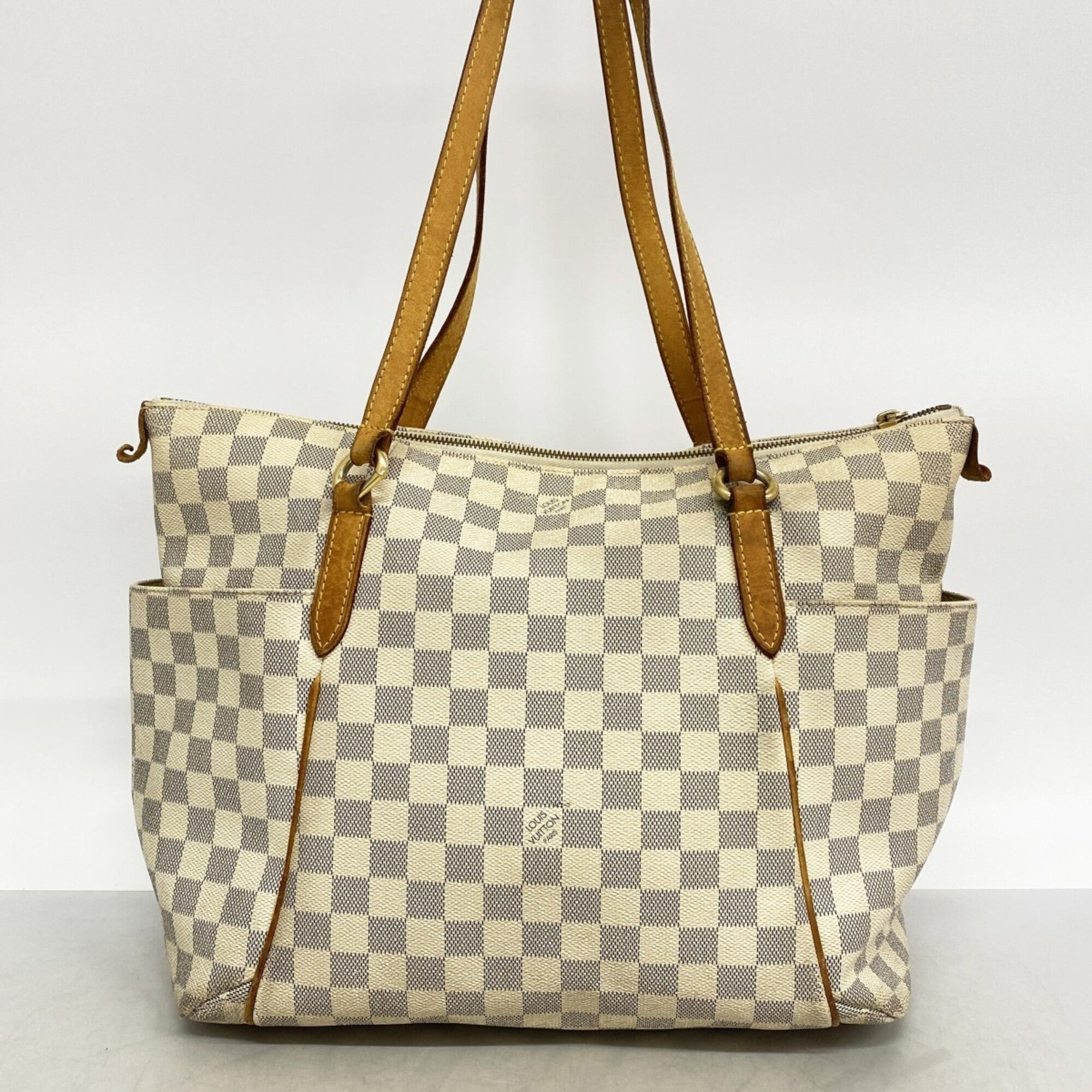 Louis Vuitton White Tote Bag (Pre-Owned)