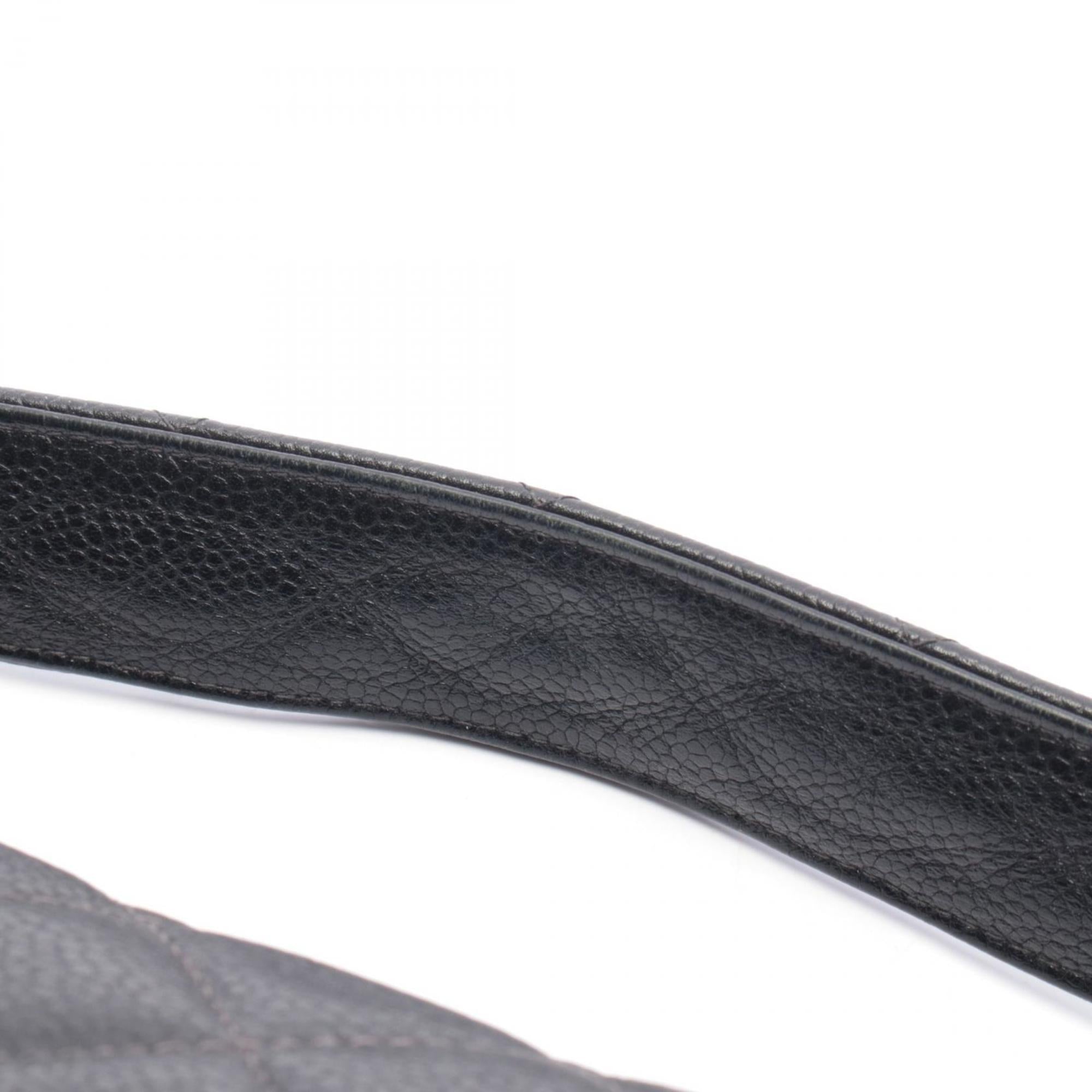Chanel Black Leather Handbag (Pre-Owned)