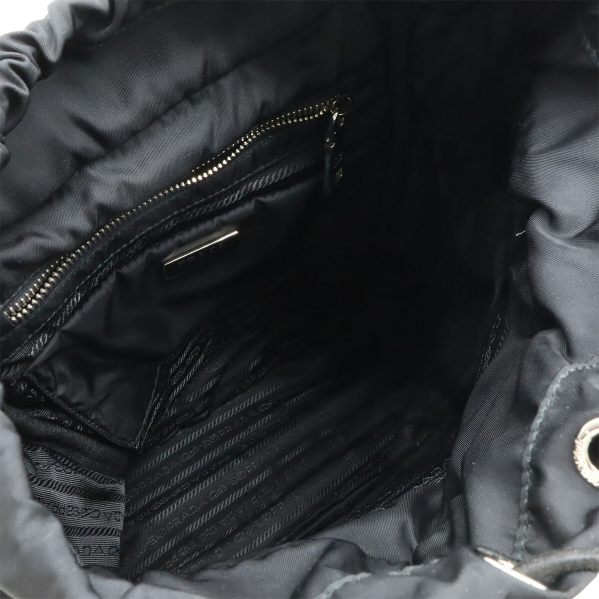 Prada Nero Nylon Leather Backpack (Pre-Owned)