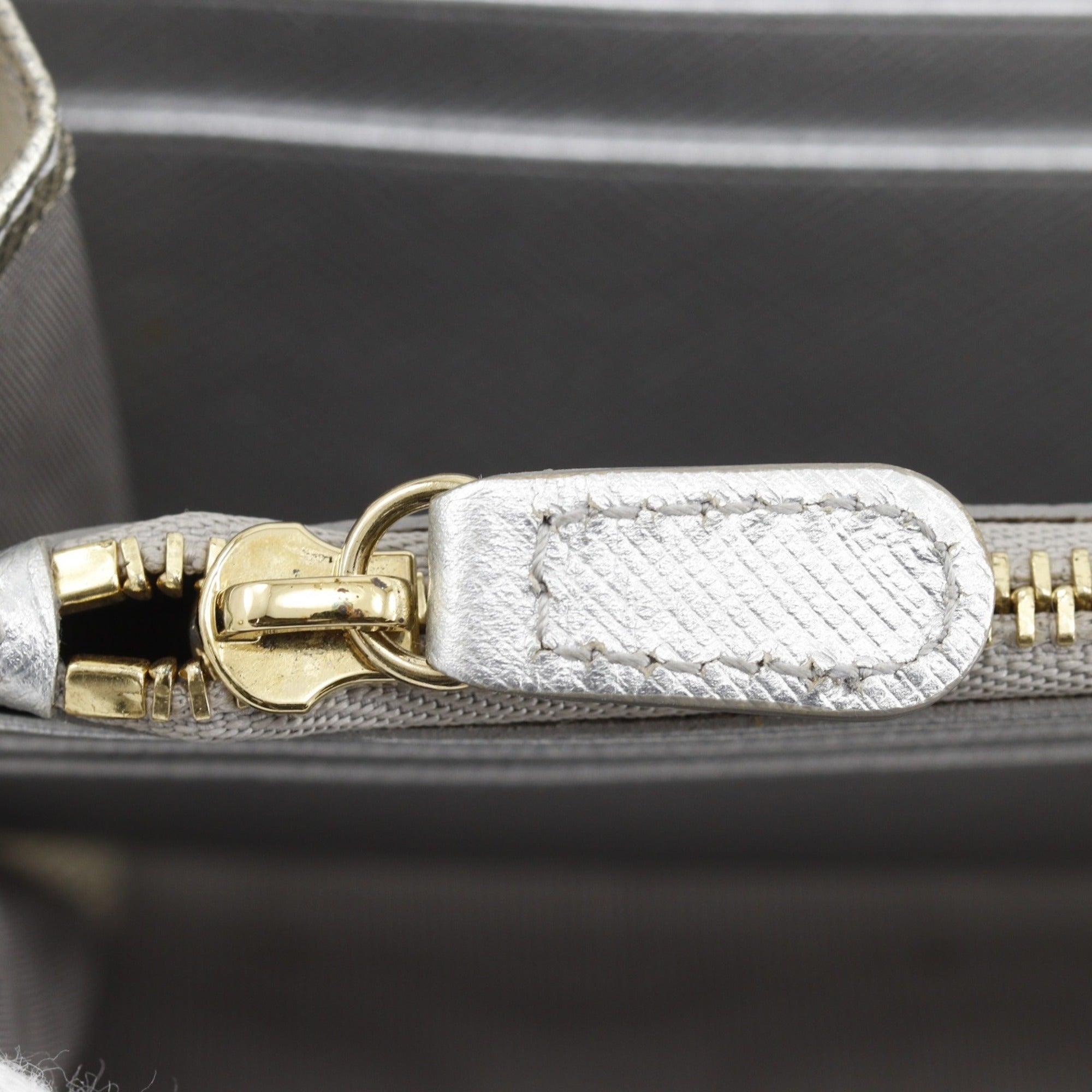 Salvatore Ferragamo Vara Silver Leather Long Wallet (Bi-Fold) (Pre-Owned)