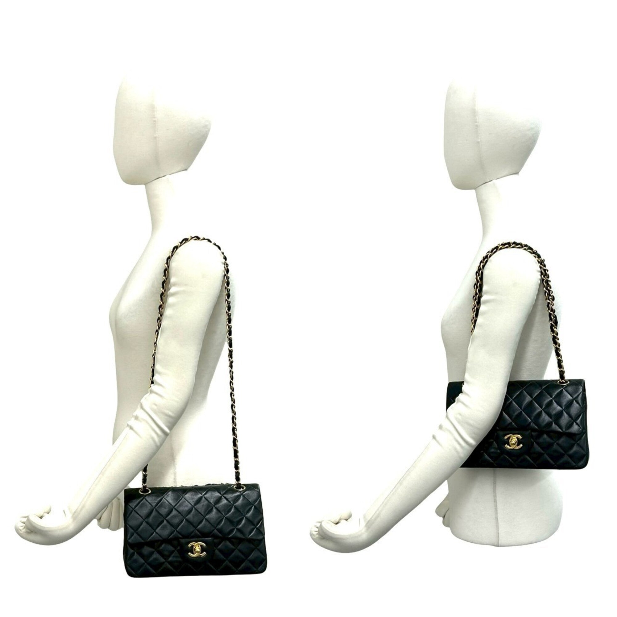 Chanel Black Leather Shoulder Bag (Pre-Owned)