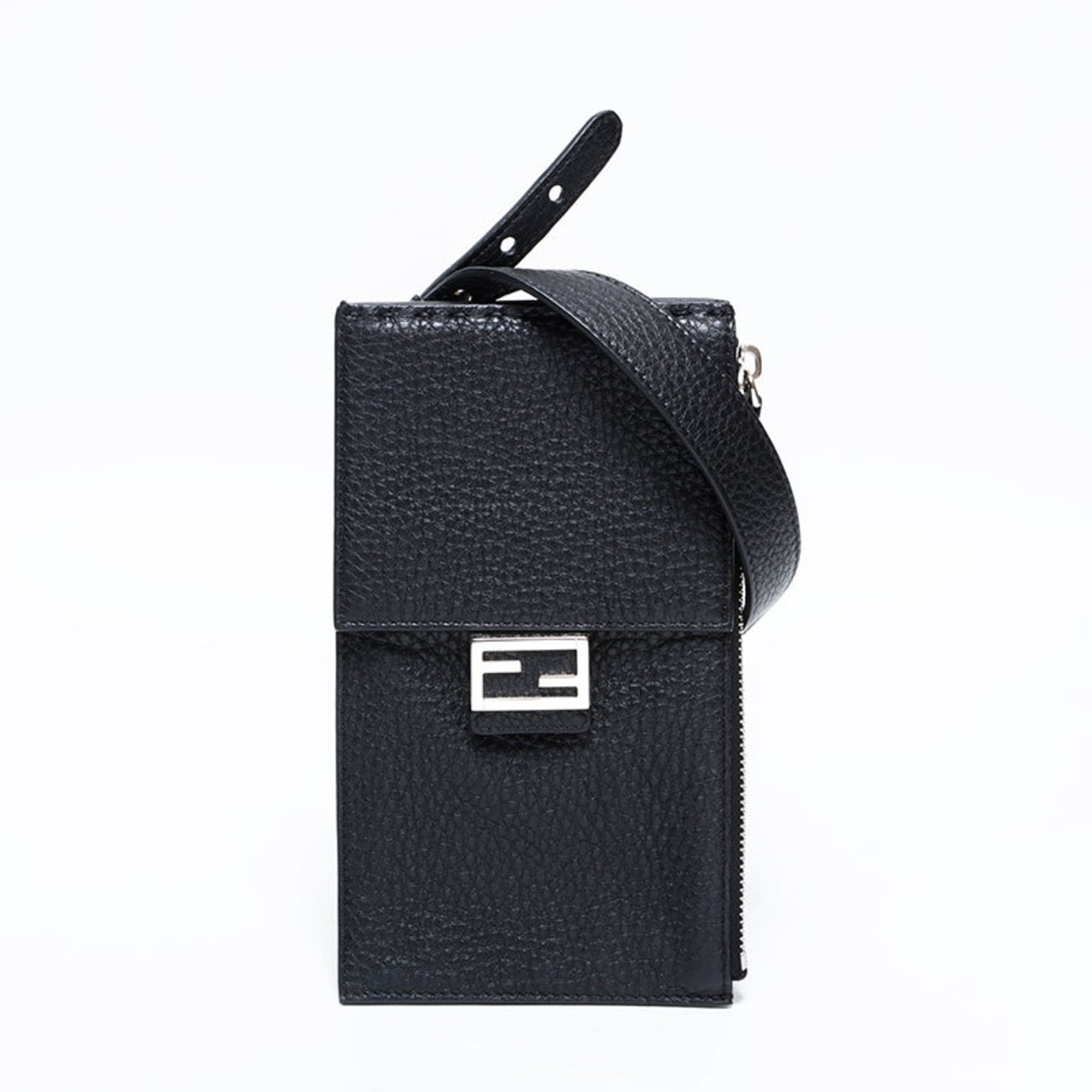Fendi Black Leather Shoulder Bag (Pre-Owned)