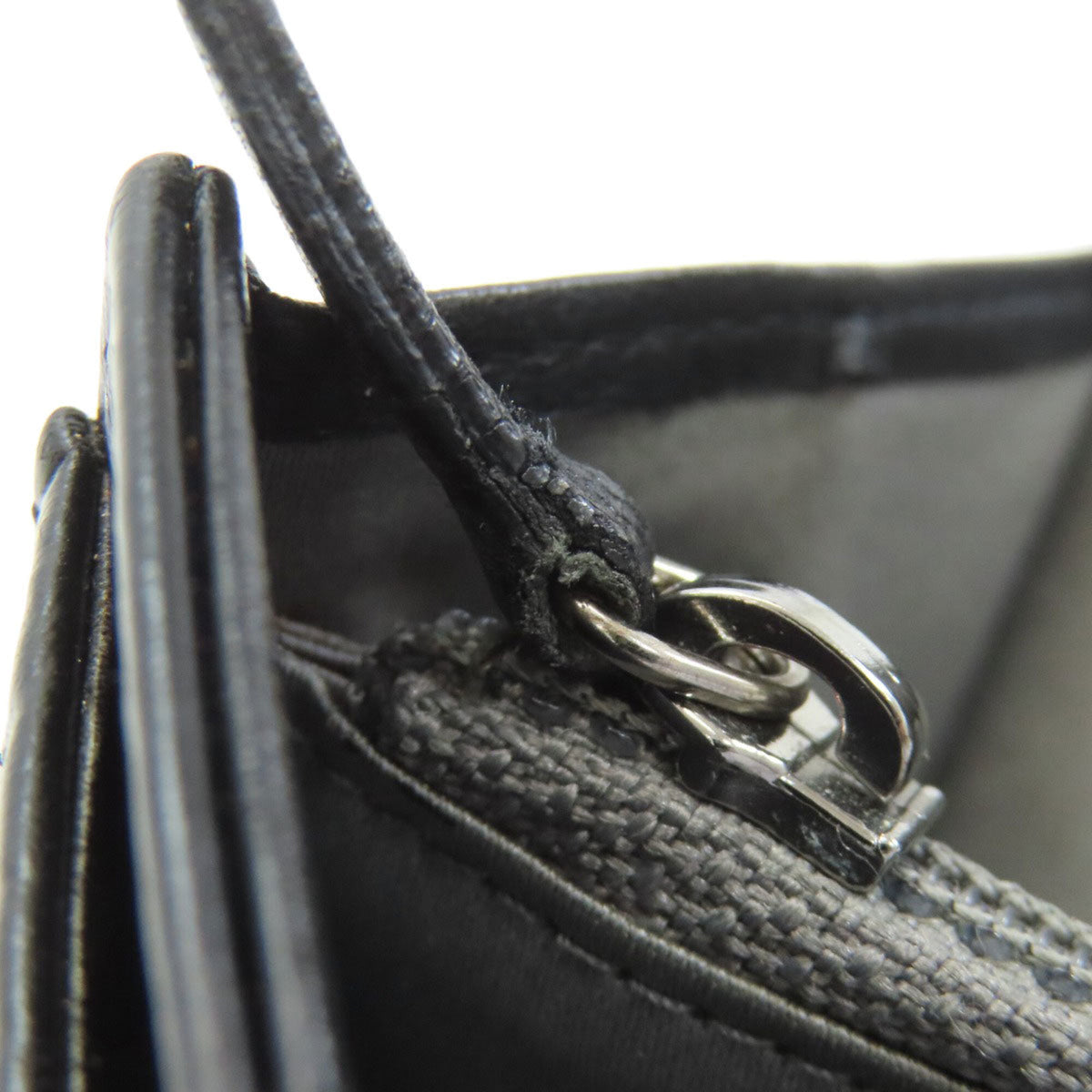 Chanel Black Leather Long Wallet (Bi-Fold) (Pre-Owned)