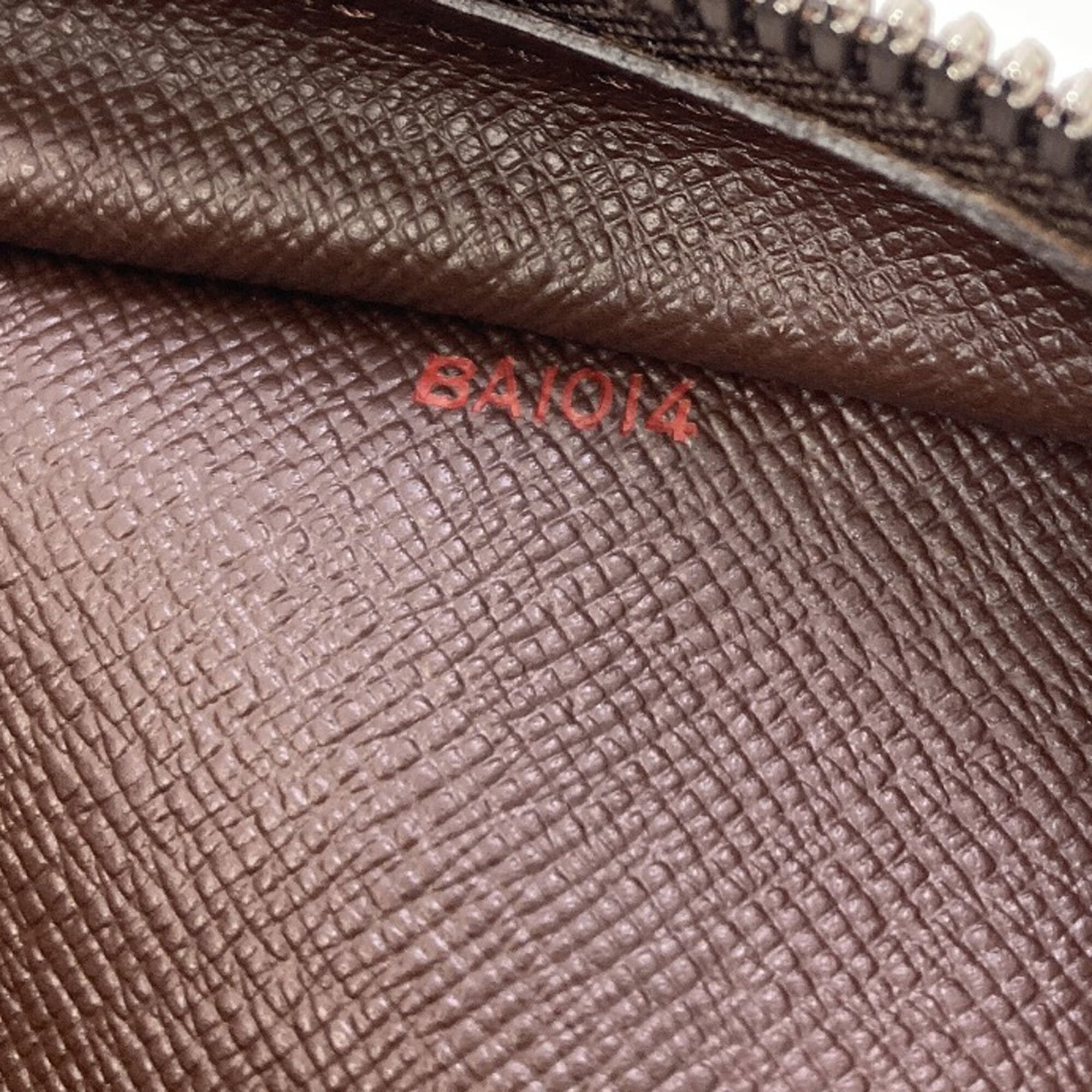 Louis Vuitton Moka Epi Leather Handbag (Pre-Owned)