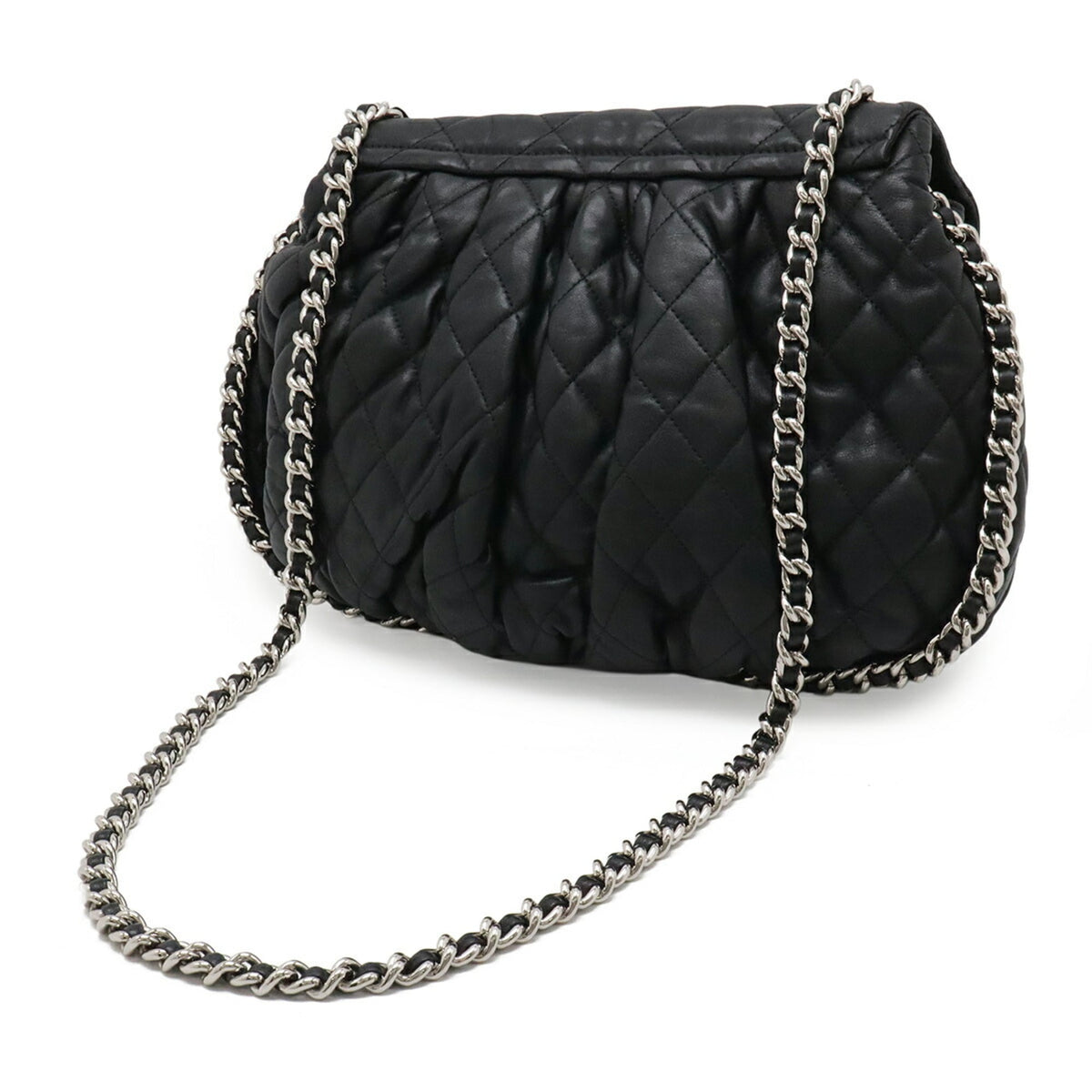 Chanel Black Leather Shoulder Bag (Pre-Owned)