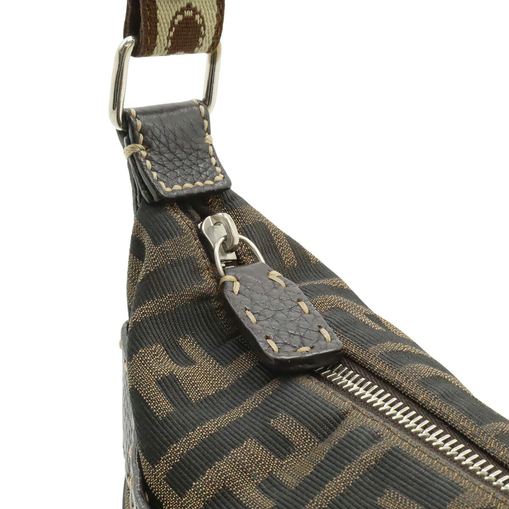 Fendi Brown Canvas Shoulder Bag (Pre-Owned)