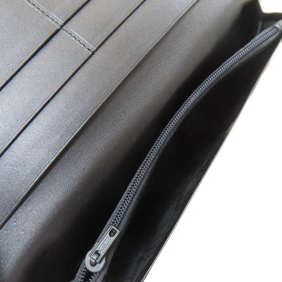 Dunhill Black Leather Long Wallet (Bi-Fold) (Pre-Owned)