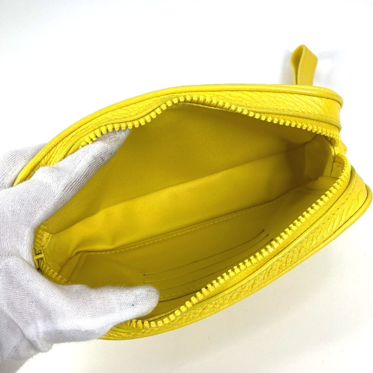 Louis Vuitton Yellow Leather Clutch Bag (Pre-Owned)