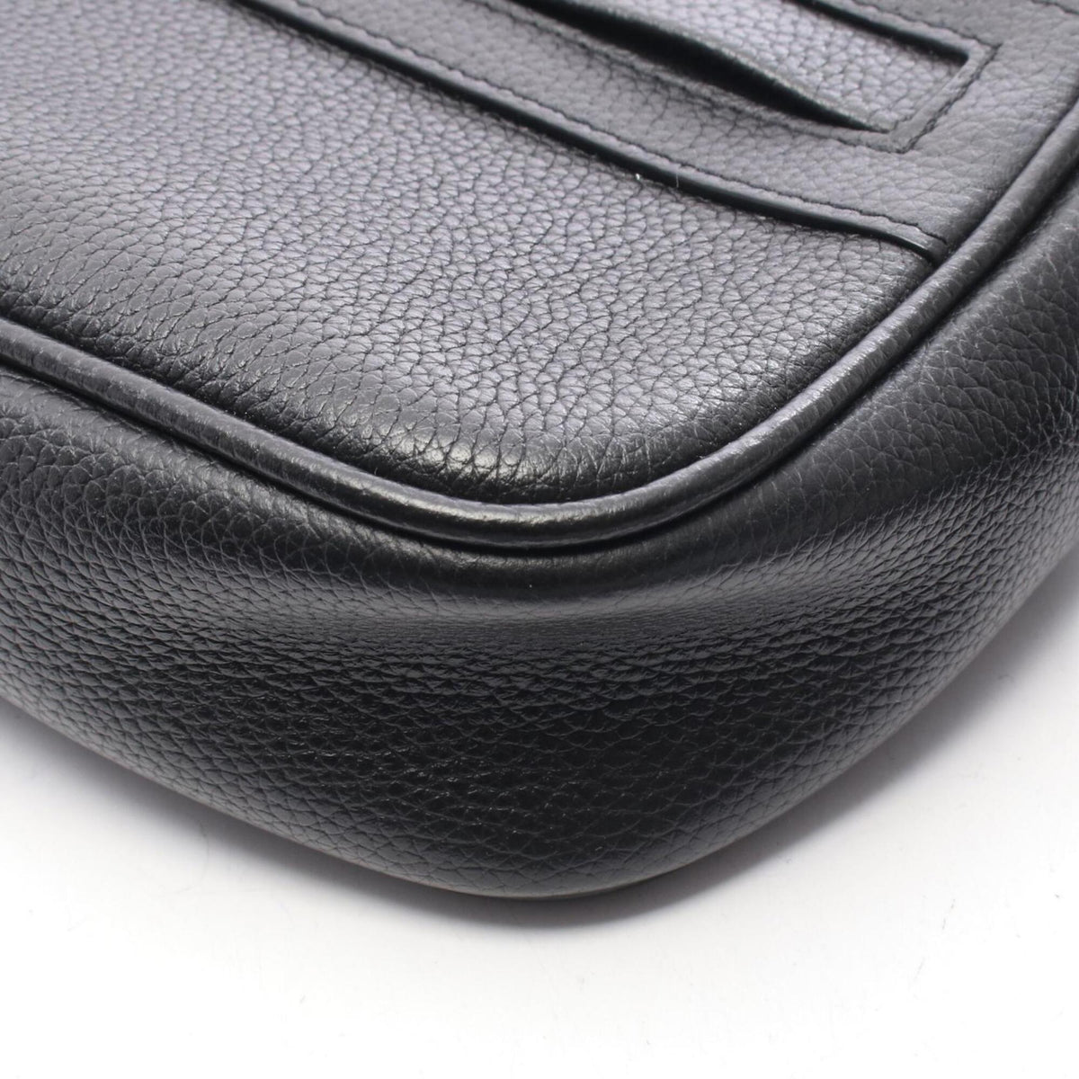 Yves Saint Laurent Black Leather Handbag Shoulder Bag (Pre-Owned)