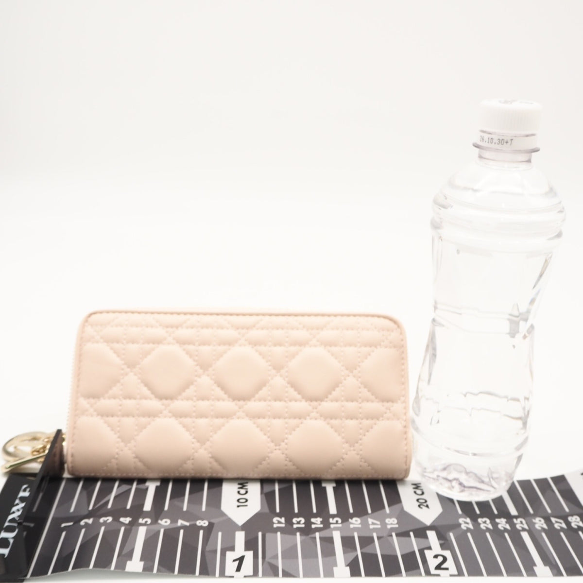 Christian Dior Lady Dior Pink Beige Leather Long Wallet (Bi-Fold) (Pre-Owned)