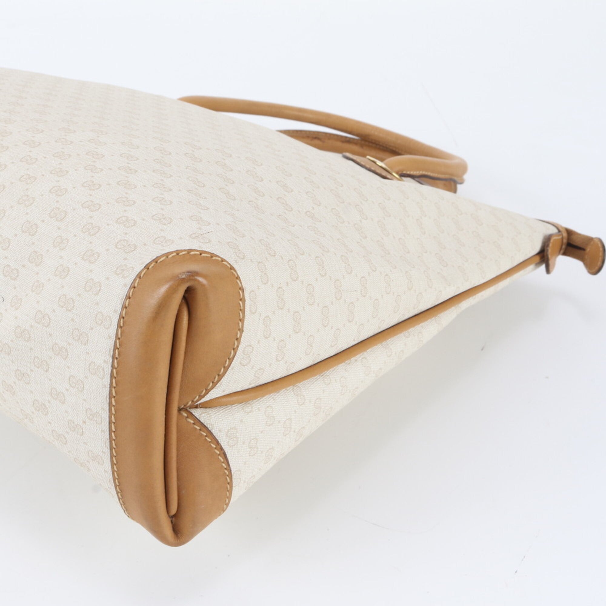 Gucci Beige Leather Coated Canvas Handbag (Pre-Owned)