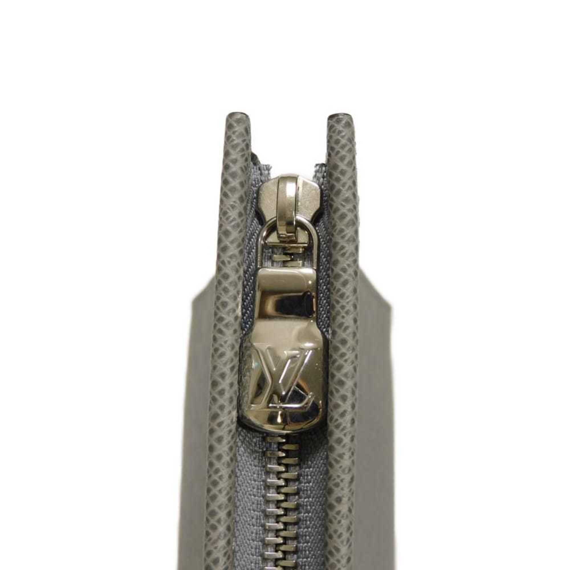 Louis Vuitton Glacier Gray Taiga Leather Clutch Bag Pochette (Pre-Owned)